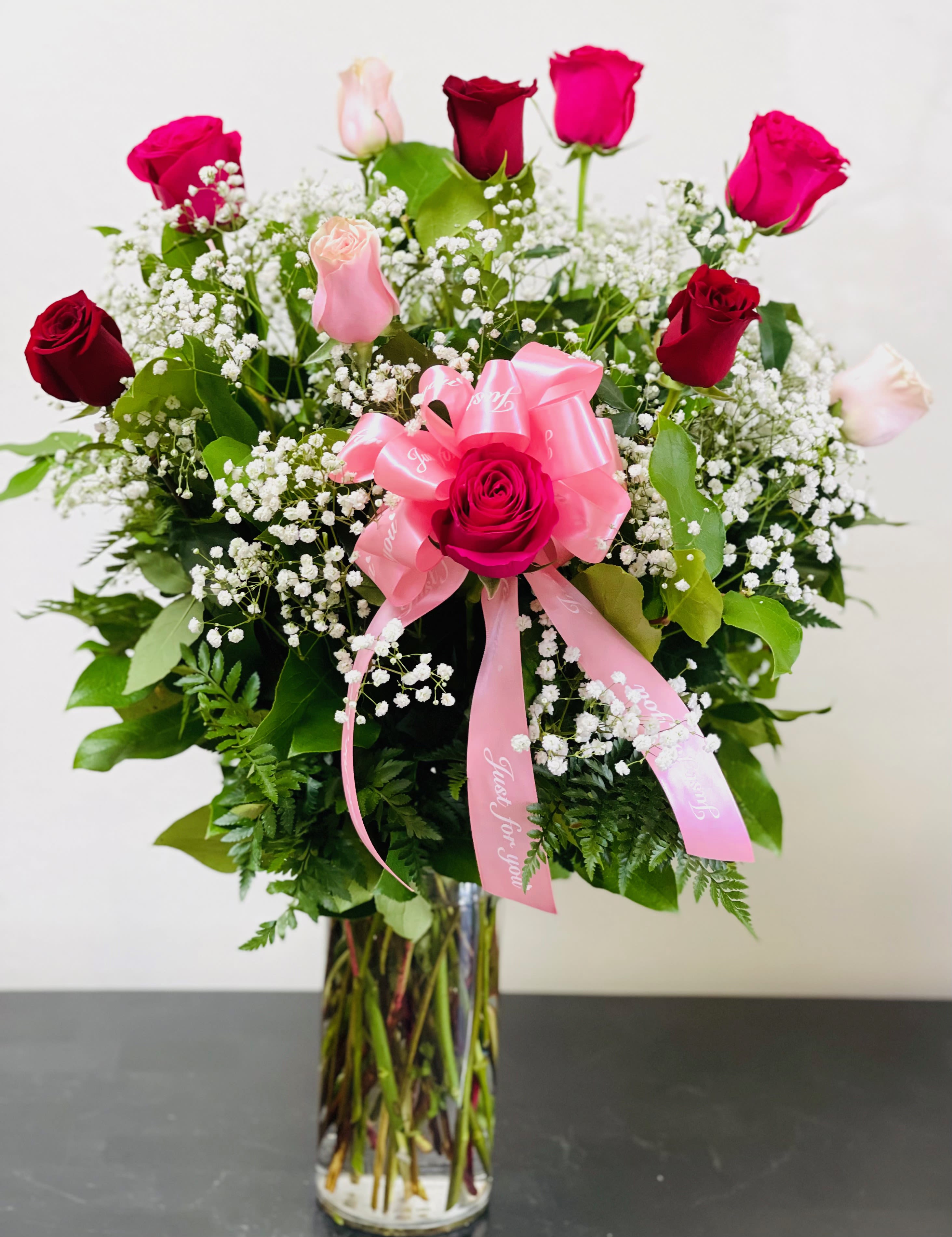 BF-M25 Mother's Day 1 dz Roses 6 Pink &amp; 6 Red Vase - 1 dz Pink Roses Square Vase