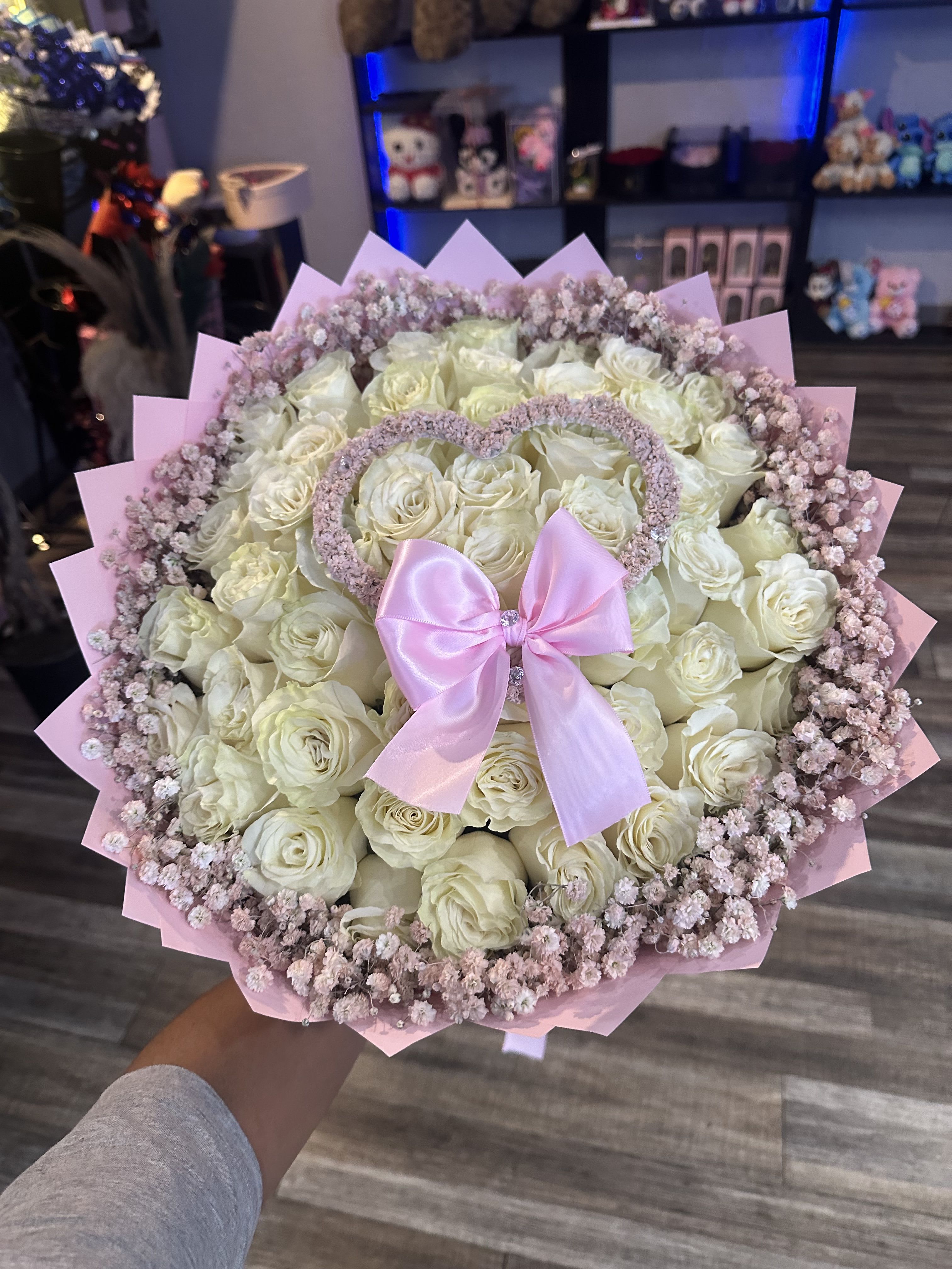 pink bowl roses - 50 white roses with pink accents 