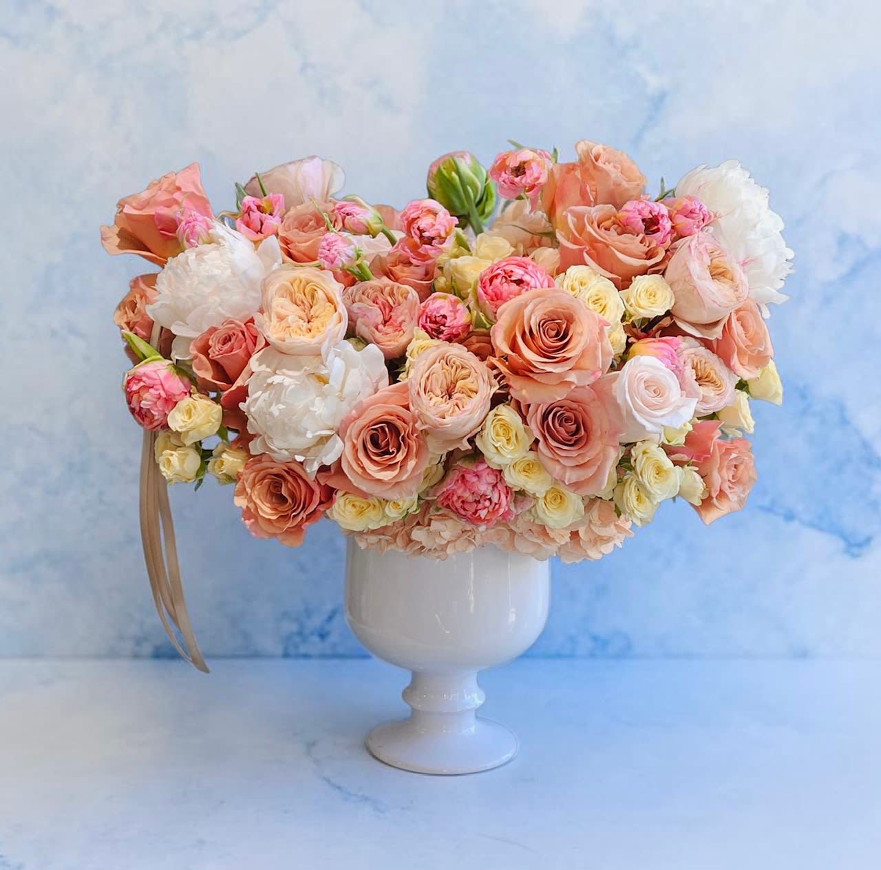 Hollywood  - Premium Roses, Hydrangea, Peonies, Tulips, Spray Rose,... in ceramic vase. 