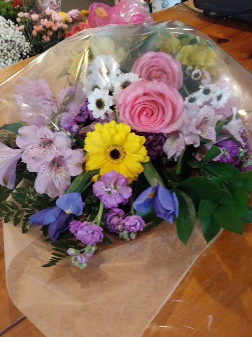 Floral Wrap Designers choice  - Create your own bouquet for them to arrange at home be sure to include farvorite colors and flowers for a personal touch