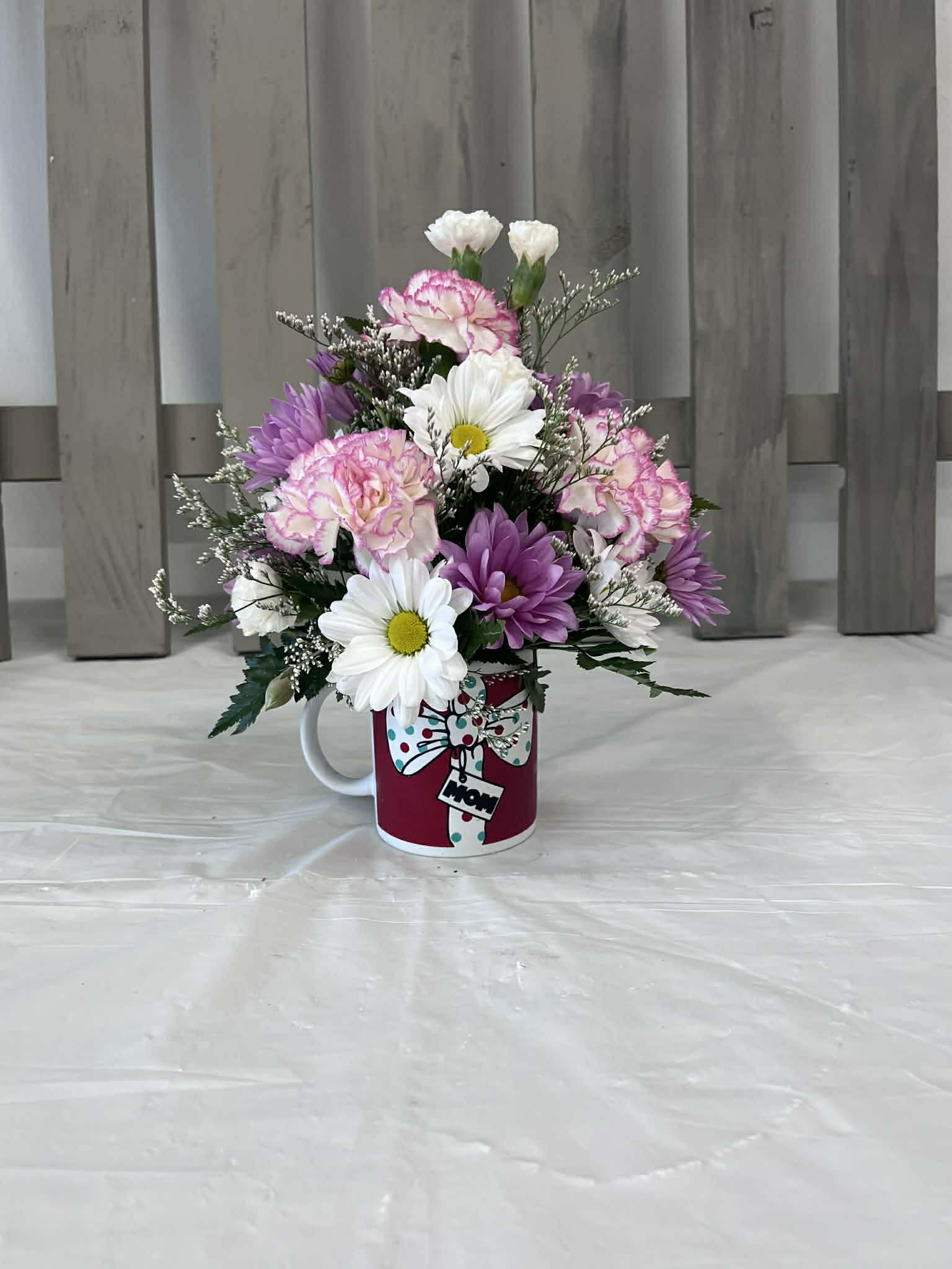 Mothers day mug - Beautiful colors arranged in a mug that reads Happy Mother's day
