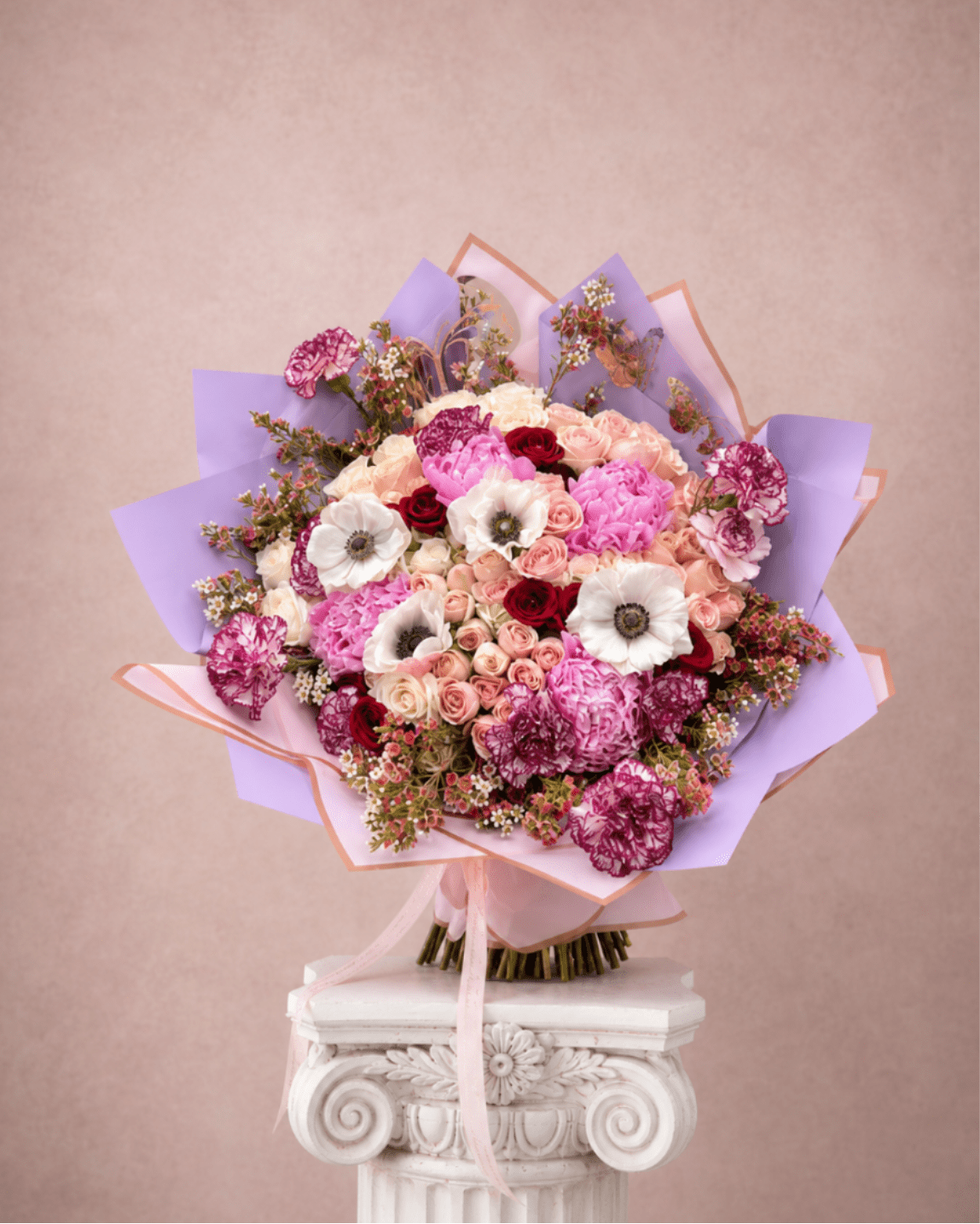 Floral Whimsy - Brighten any space with our Elegant Flower Bouquet! Bursting with vibrant blooms, this stunning arrangement features seasonal favorites paired with lush greenery for a breathtaking display.  Perfect for any occasion, it makes an ideal gift or a special treat for yourself. Elevate your decor with this captivating bouquet that brings joy and sophistication to your home or office.  Order yours today and let the beauty of flowers inspire you!