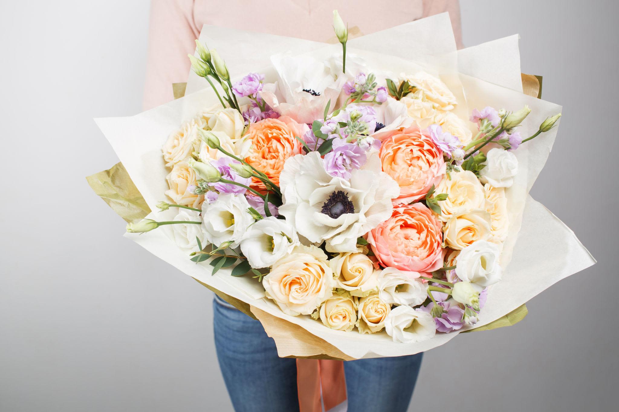 Le Jardin de Maman (Mom’s Garden) - A lush hand-tied bouquet that reads like a sunlit corner of the garden, Le Jardin de Maman (Mom's Garden) is a romantic flower arrangement perfect for birthdays, anniversaries, or a thoughtful everyday gift for the person you want to make feel cherished. 