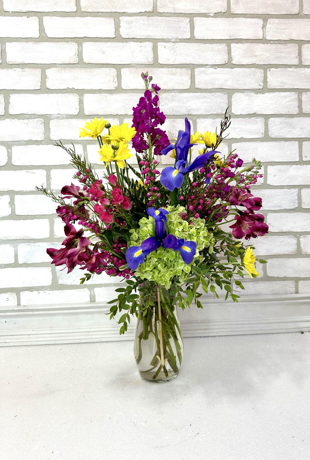 Bright Spring Mix (Premium)  - Make mom's day with this bright, spring mix! *Colors may change due to availability* 
