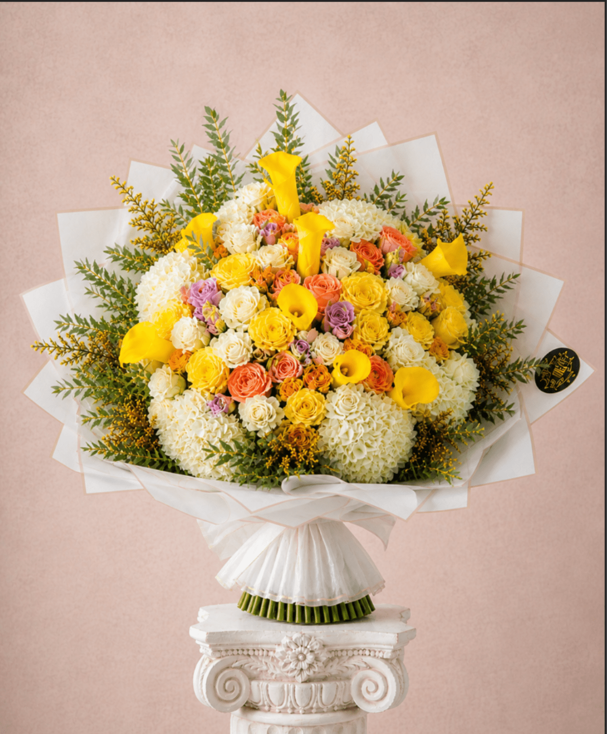 Harvest glow - Brighten any space with our Elegant Flower Bouquet! Bursting with vibrant blooms, this stunning arrangement features seasonal favorites paired with lush greenery for a breathtaking display.  Perfect for any occasion, it makes an ideal gift or a special treat for yourself. Elevate your decor with this captivating bouquet that brings joy and sophistication to your home or office.  Order yours today and let the beauty of flowers inspire you!