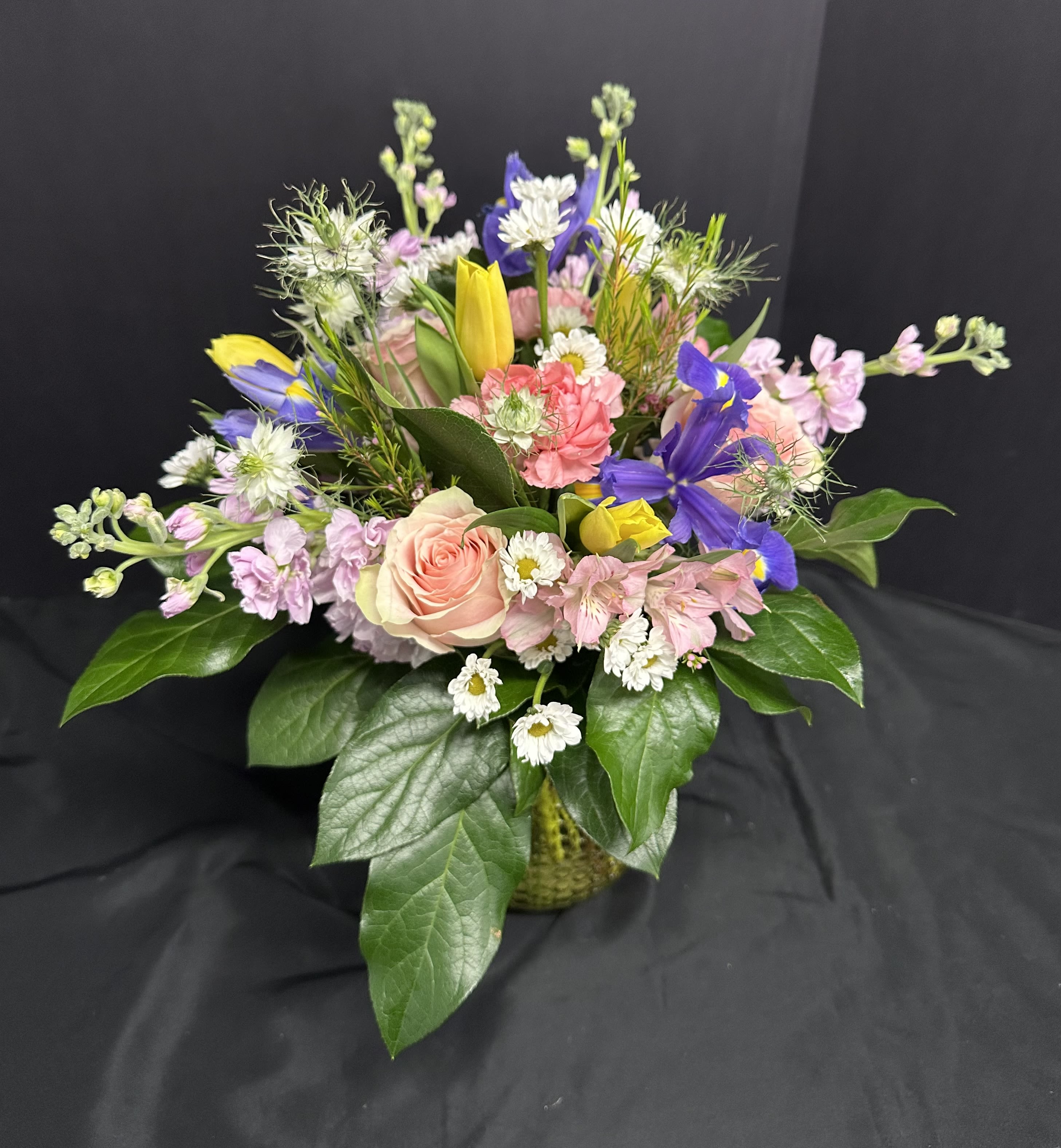Mom's Graceful Garden - Beautiful Mix of sunshine and happiness, all bundled up with love for someone special!! Vase Color may very 