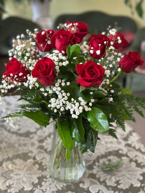 1 Dozen Red Roses - 12 Red Roses