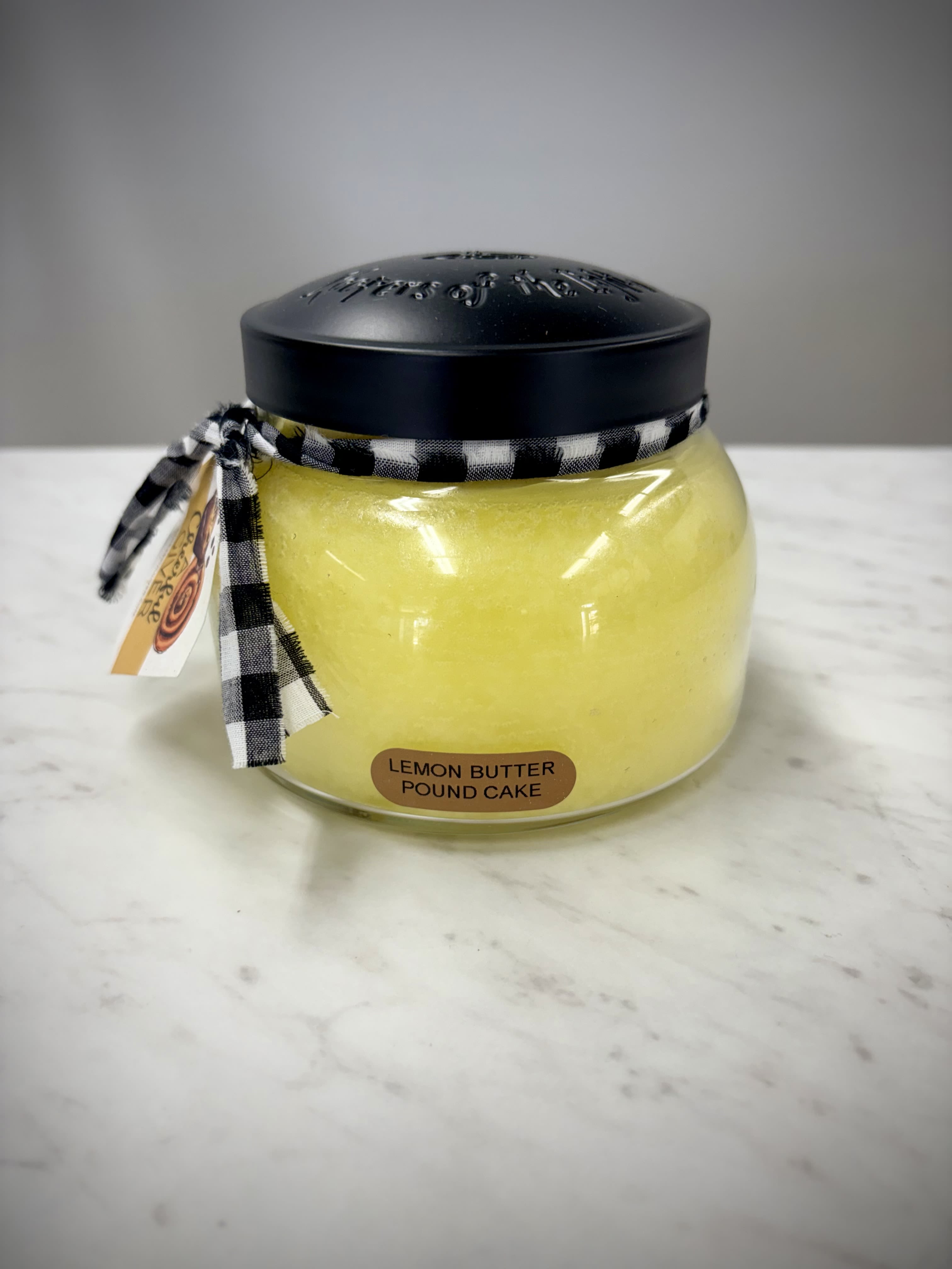 Lemon Butter Pound Cake Candle - Lemon Butter Pound Cake Jar Candle  22oz Candle Burn time: 125 hours Wax type: Paraffin