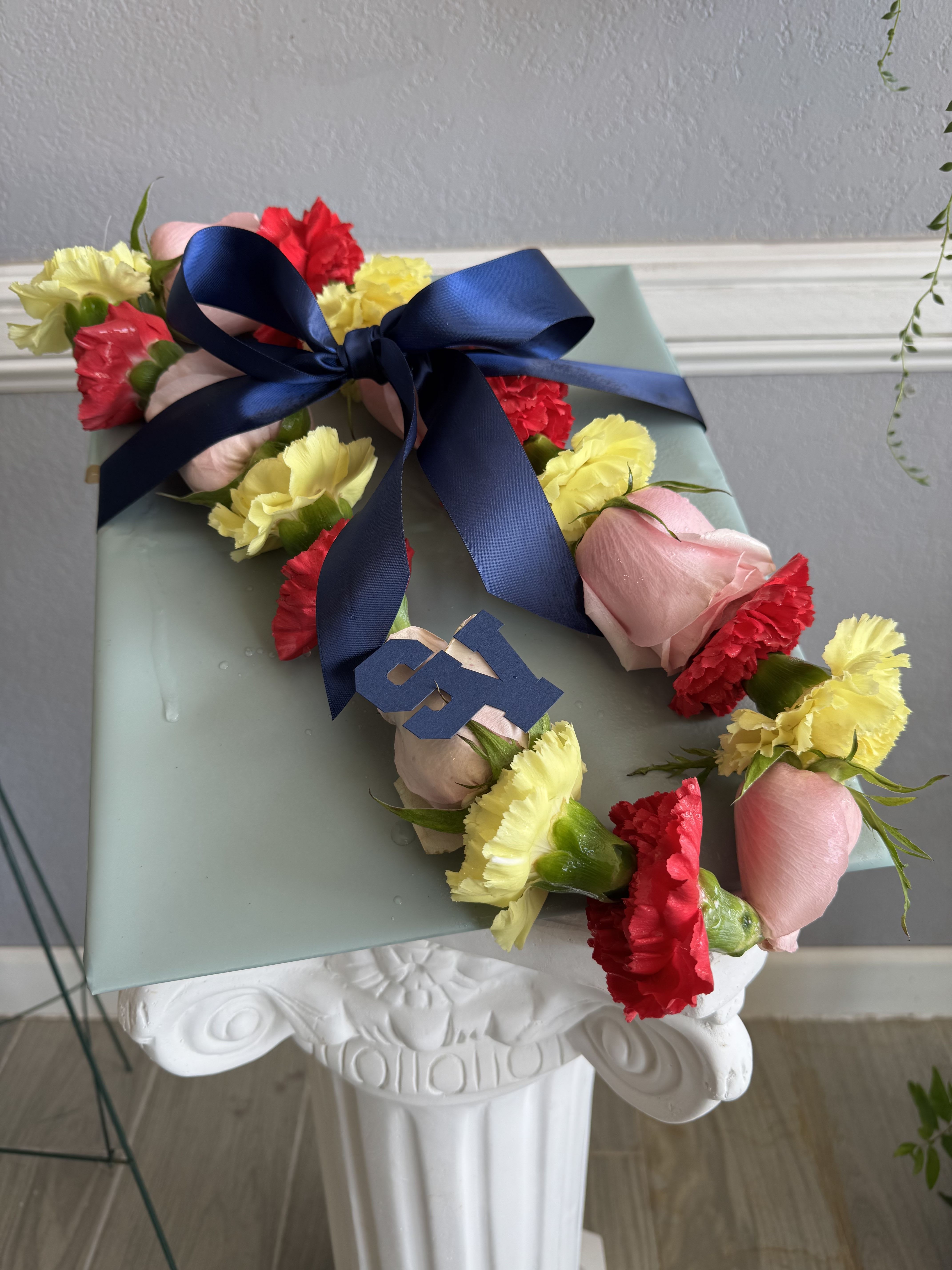 Graduation Lei - Customizable lei for any occasion specially for special events