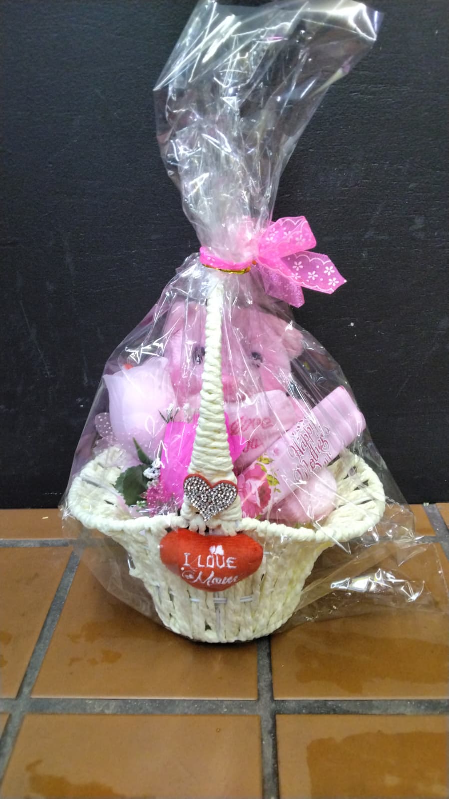 MOM'S I LOVE MOM BASKET #MOTHERSDAY - .