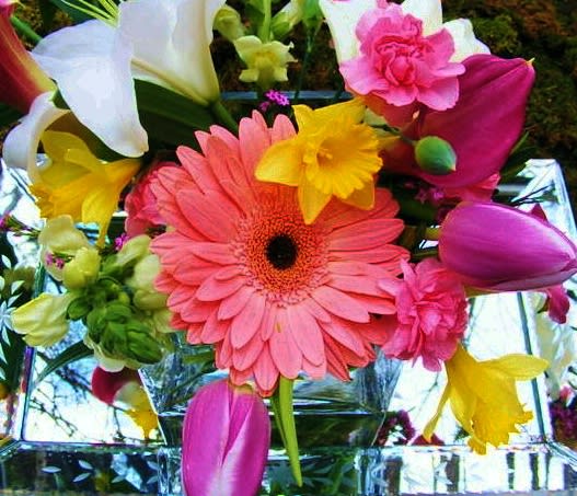 Fun! - Pretty Spring Mix in Glass Short Vase 