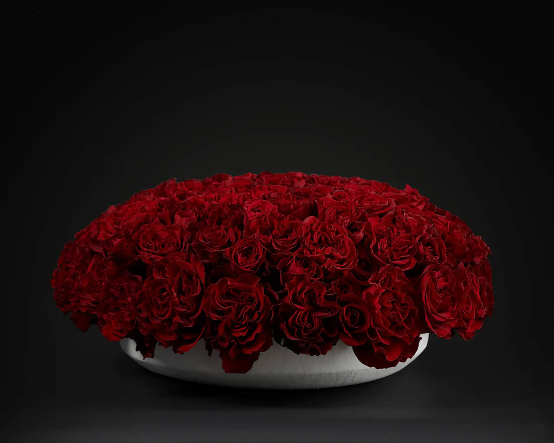 Cuore in Fiore - Delight your loved one with Cuore in Fiore, a mesmerizing arrangement of heart-shaped roses artfully presented in a chic cement pot. This unique floral display is designed to express your love in a memorable way, whether celebrating a special occasion or simply showing appreciation. Elevate your gift-giving with the captivating beauty of Cuore in Fiore, sure to leave a lasting impression.