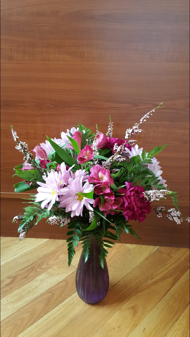 Lovely Lavender  - daisy and alstro designed with a special touch 