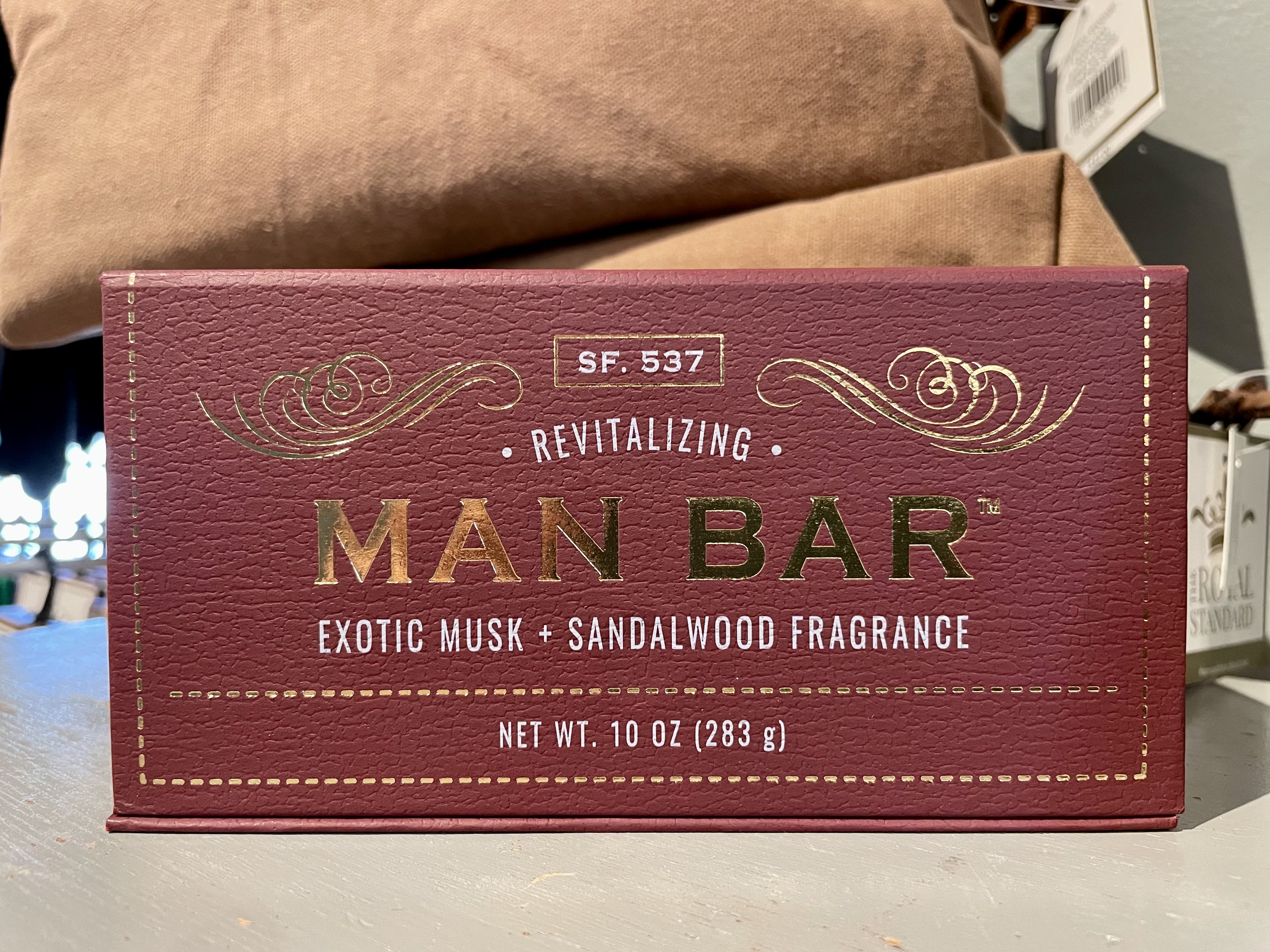 San Francisco Soap Company - Man Bar  - Net Wt. 10oz  Unique formulation blends the finest ingredients to give you a rich and moisturizing wash.   Scents: Exotic Musk + Sandalwood Coastal Driftwood  Peppered Patchouli  Cardamom + Juniper Silver Sage + Bergamot Midnight Amber  Siberian Fir