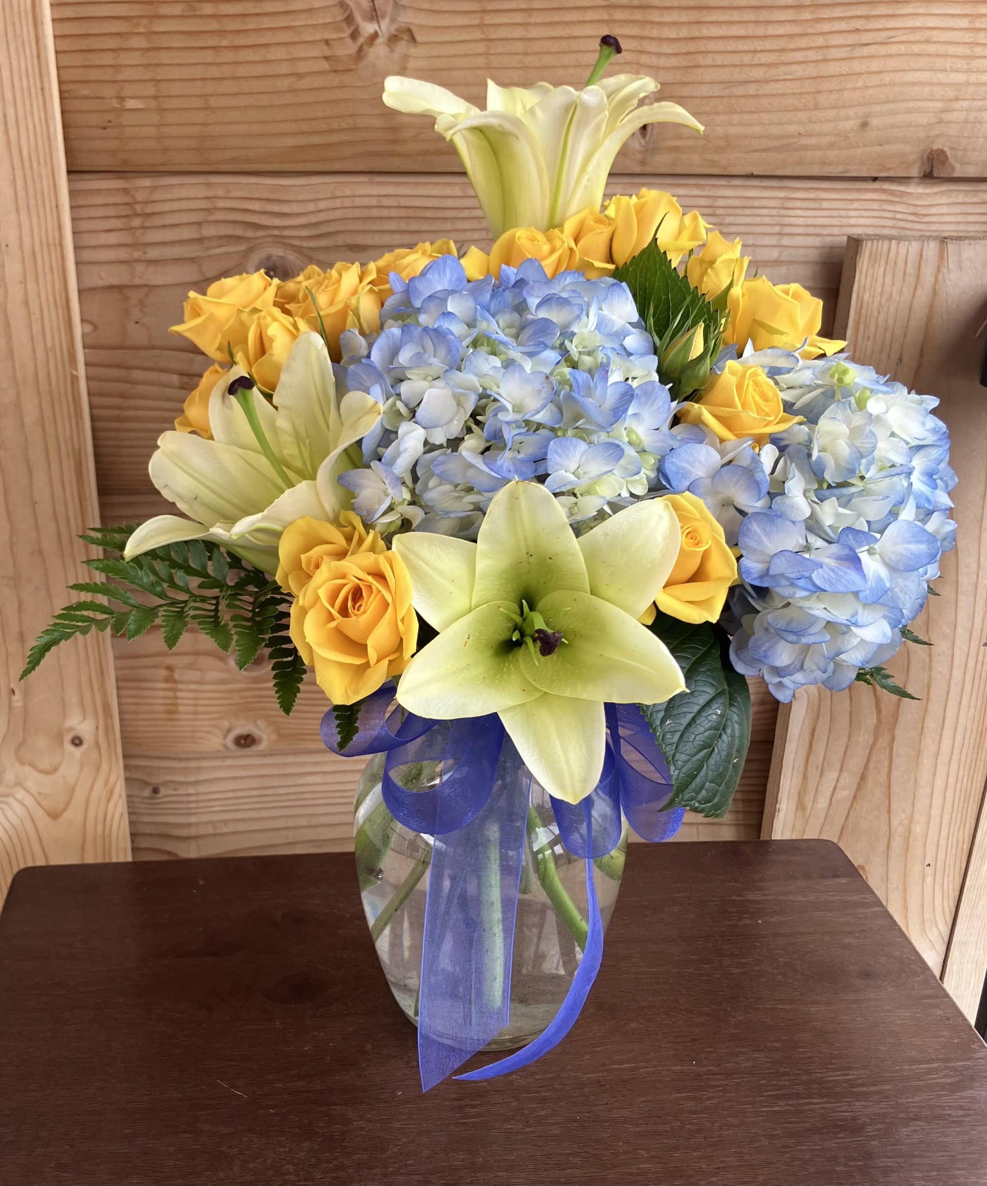 Whispering Brook - A cheery mix of blue and yellow. This can be used for the occasion of your choice!
