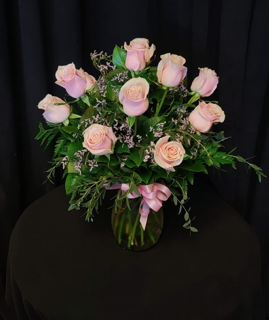Dozen Pink Roses - So romantic...