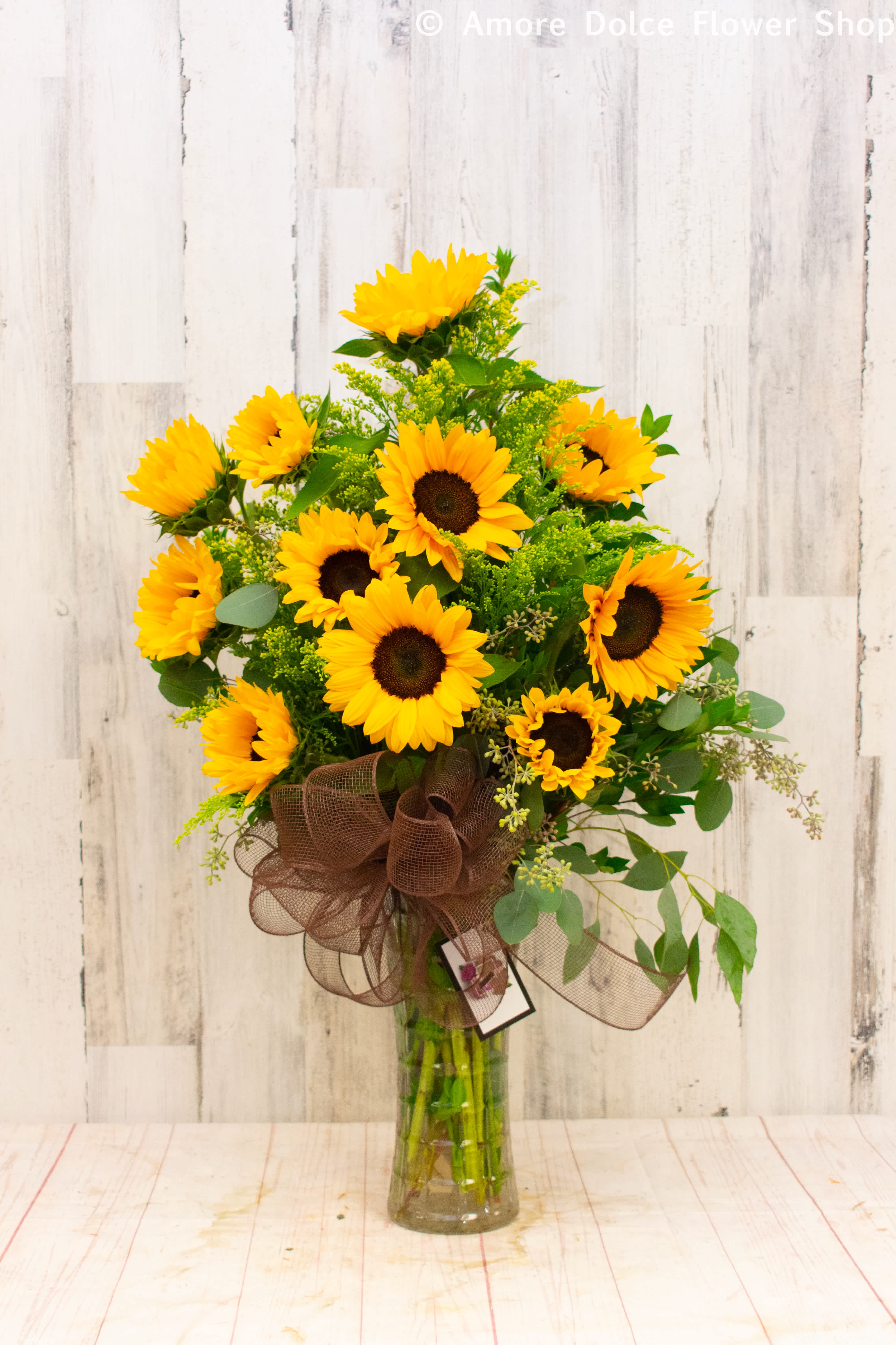 sunflowers arrangement  - a dozen of amazing sun flowers 
