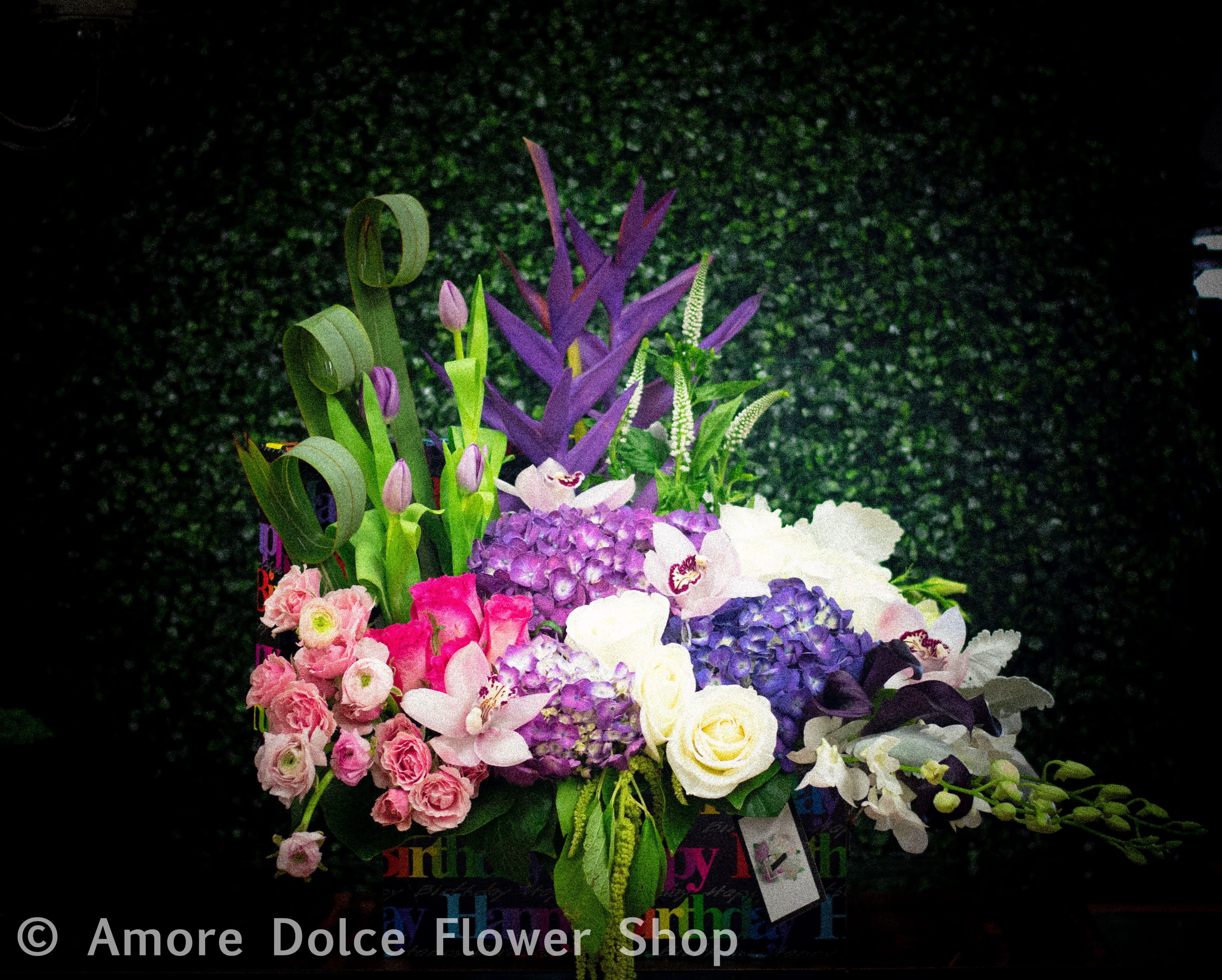 Happy birthday hat boxm - A custom design of Amores for the special person in your life 