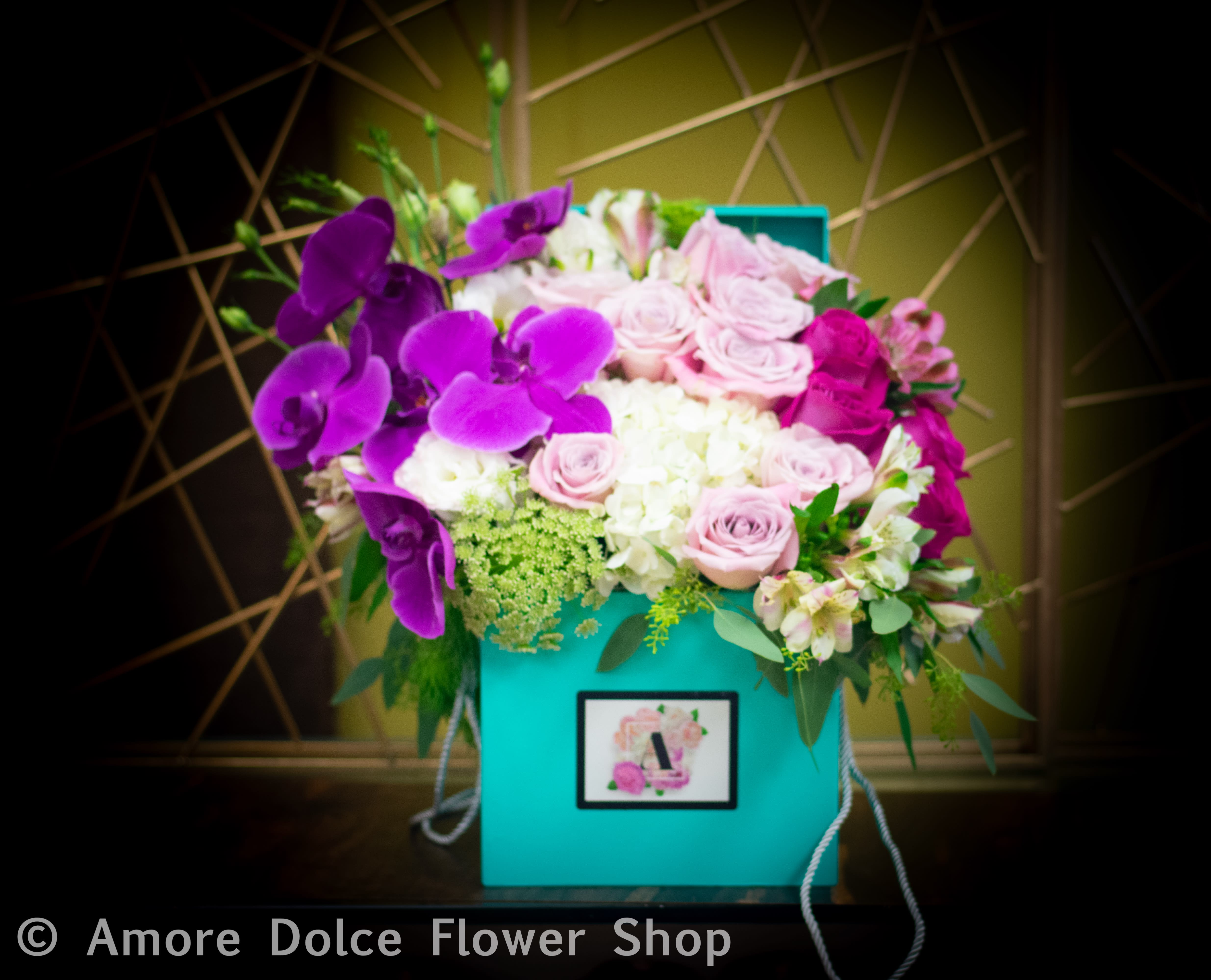 Teal Hye style aragment  - Hye style aragment with high end flower a modern twist 