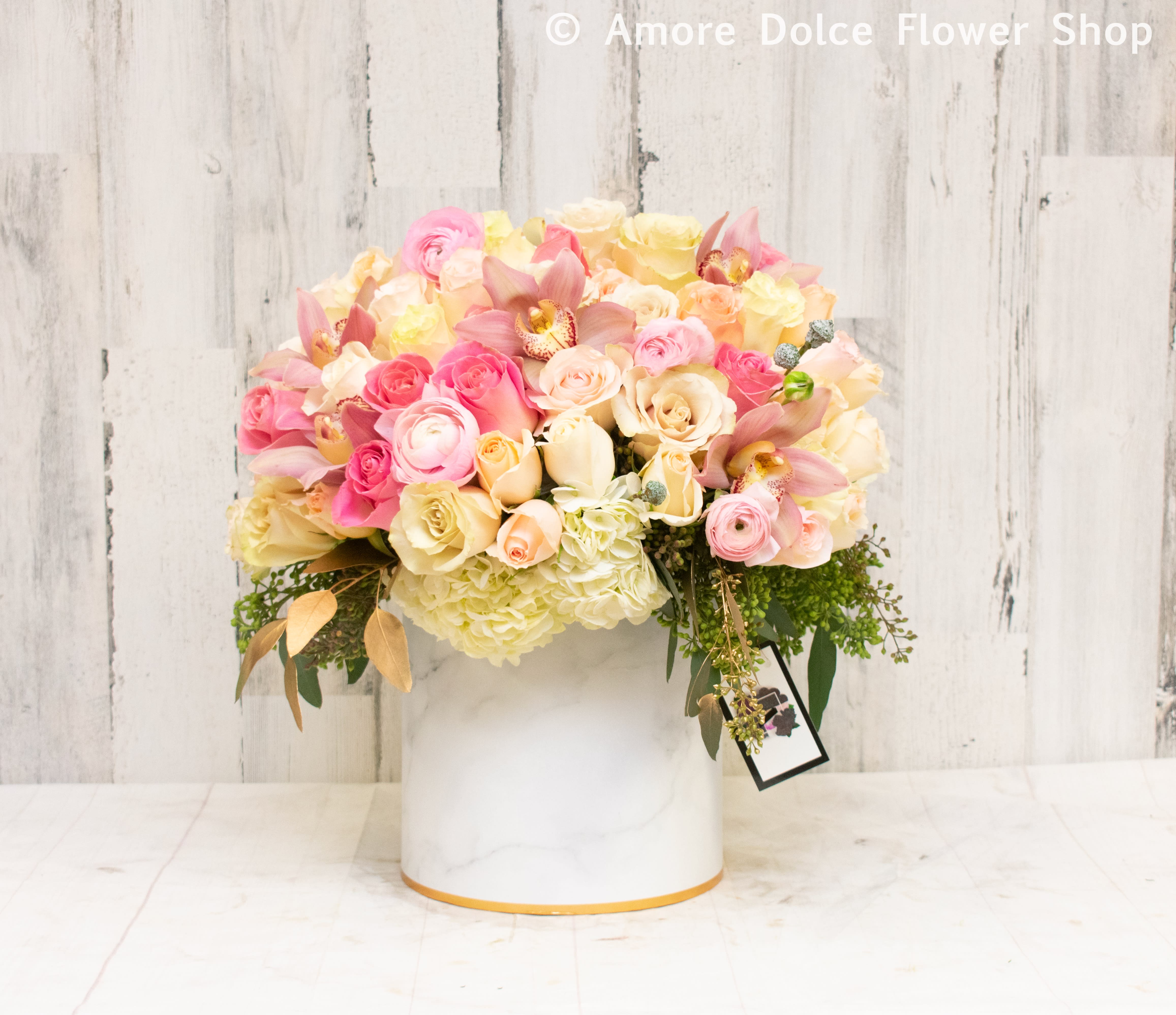 Marble box of love - Flowers will come approximately as shown                                     Flower delivery montebello ,Whittier,Pasadena,Downey,Pico Rivera,la habra,downtown ,los angles 