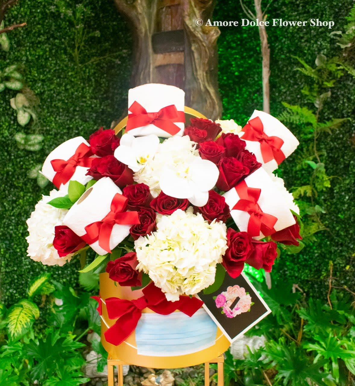 I Love TP - Perfect gift to send to someone you know who’s panicking over the “virus” hand delivered by our screened drivers who use hand sanitizer.  Can’t find it in the store? We got you covered.      Beautiful flowers with a little bit of humor during this tuff time.  #toiletpaper #toiletpaperroll #montebello #montebelloca #flowers #coronavirüsü #coronavirusoutbreak⚠️ #coronvirushumor #lol #redroses #hatbox #hatboxflowers #lmao #lmaomemes #montebello #montebello #downey #picoftheday #bestflowerpics  Flower montebello Downey pico rivera Whittier la habra la puente 