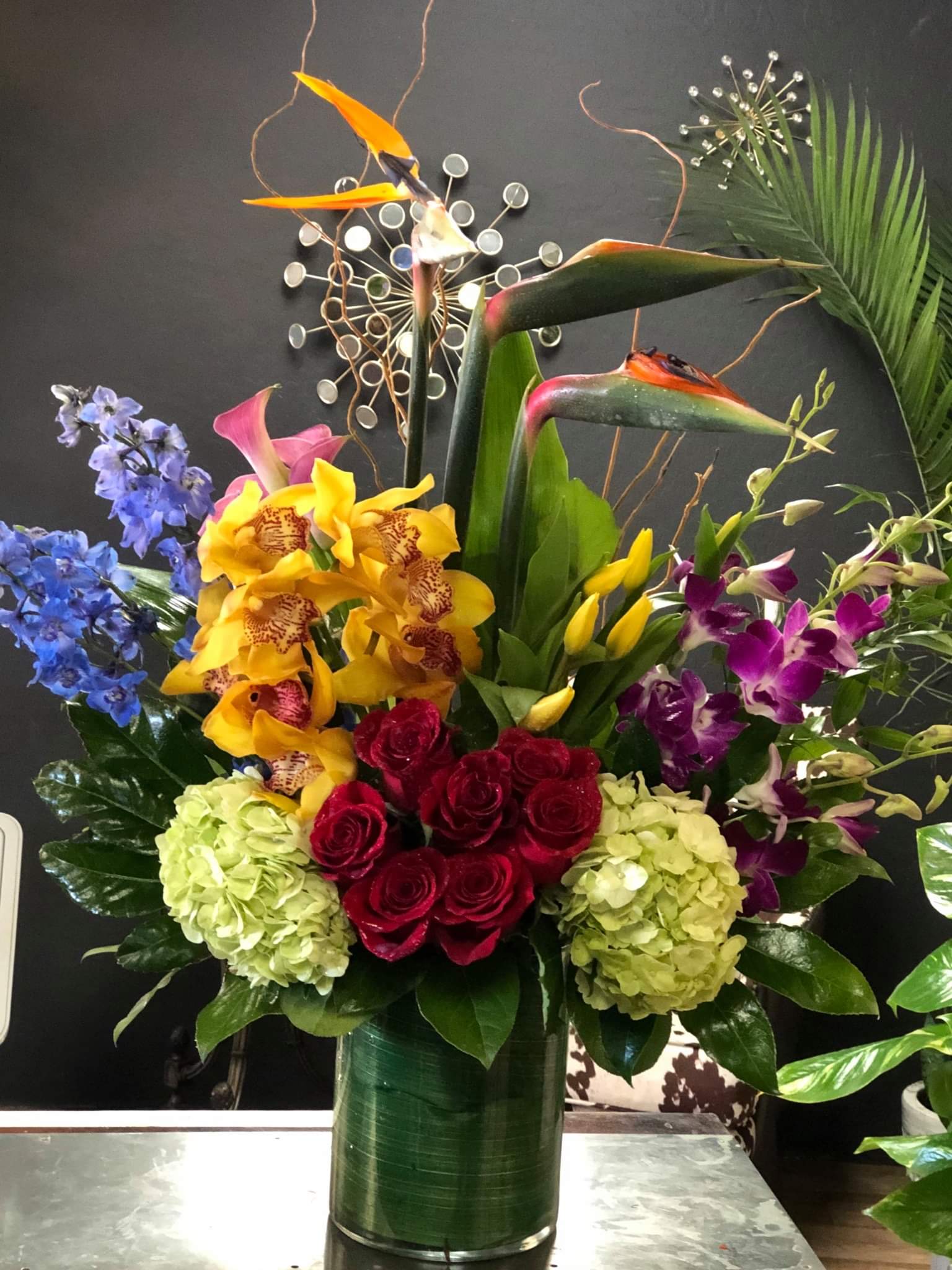 Elegant Glow Tropical Centerpiece  - Elegant Glow Tropical Centerpiece 