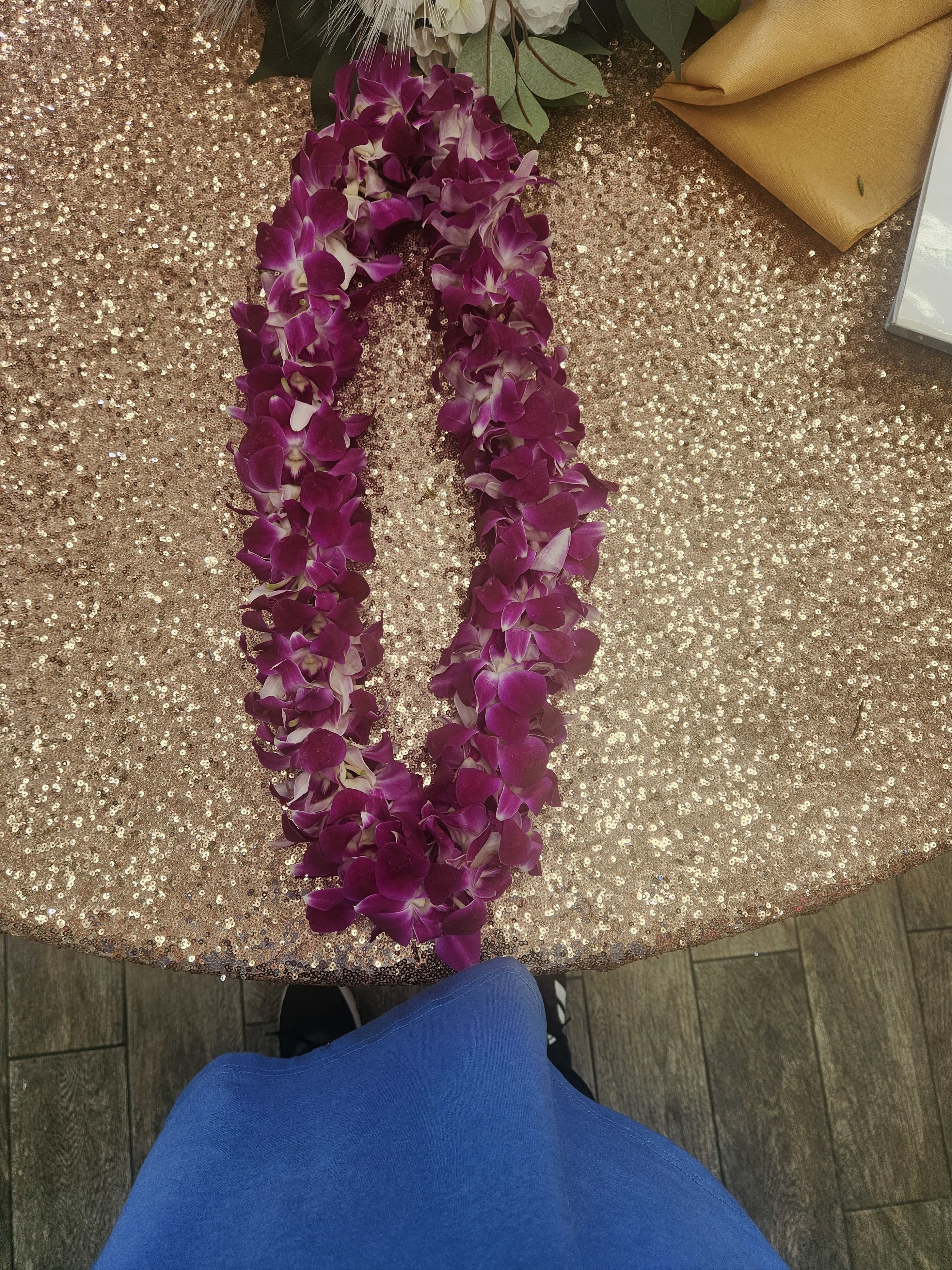Hawaiian Lei - Flower lei - Doble Fresh Purple Orchid Lei - - Hawaiian Lei - Flower lei - Fresh Purple Orchid Lei -