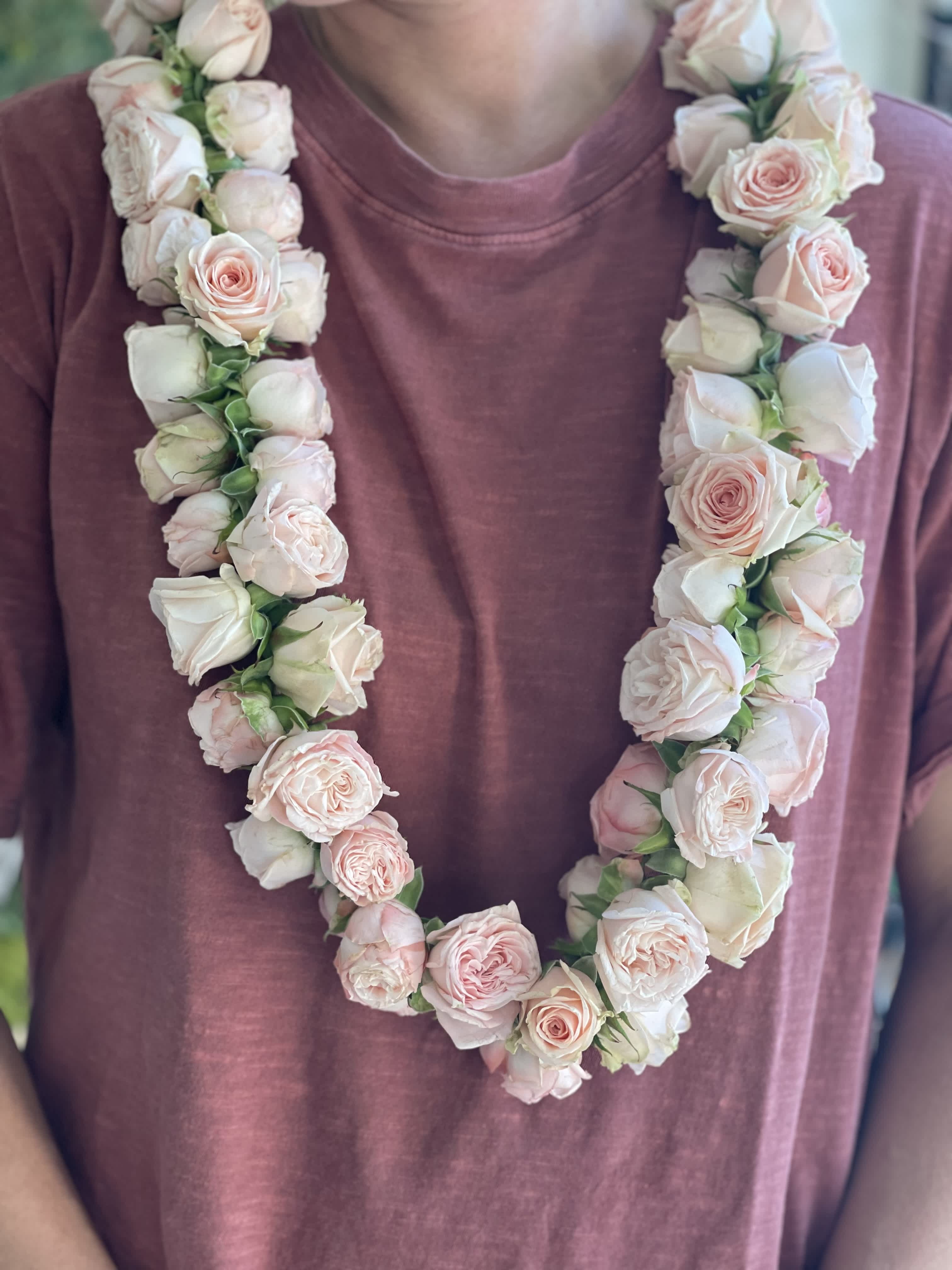 Blush &amp; Lush - A Lei made of lush spray roses.
