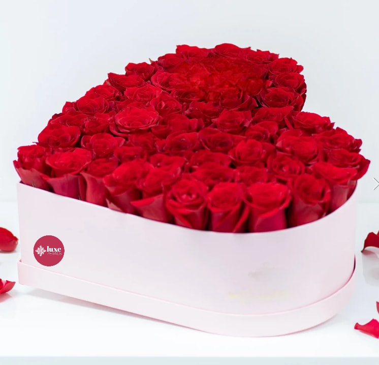 BE MINE - Say it, show it, mean it. This jaw dropping heart shaped box features Premium Ecuadorian Red Roses making it perfect to show how much you love that special one in your life. As the perfect compliment, with any perfect gift. 
