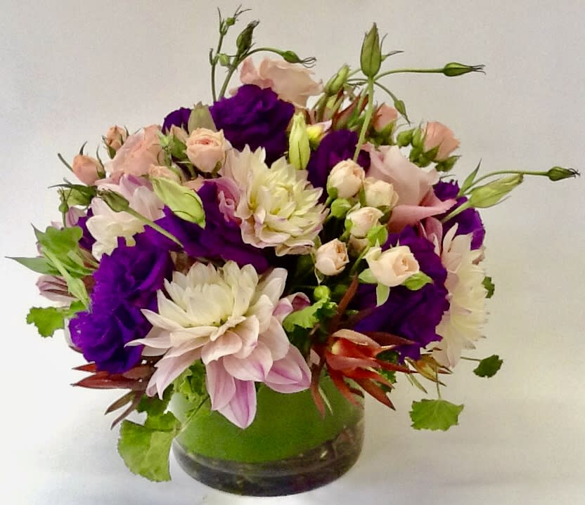 Spicy Hot in Love - Light Pink Dahlia and Purple Lisiantus ,pink baby roses I n clear glass vase