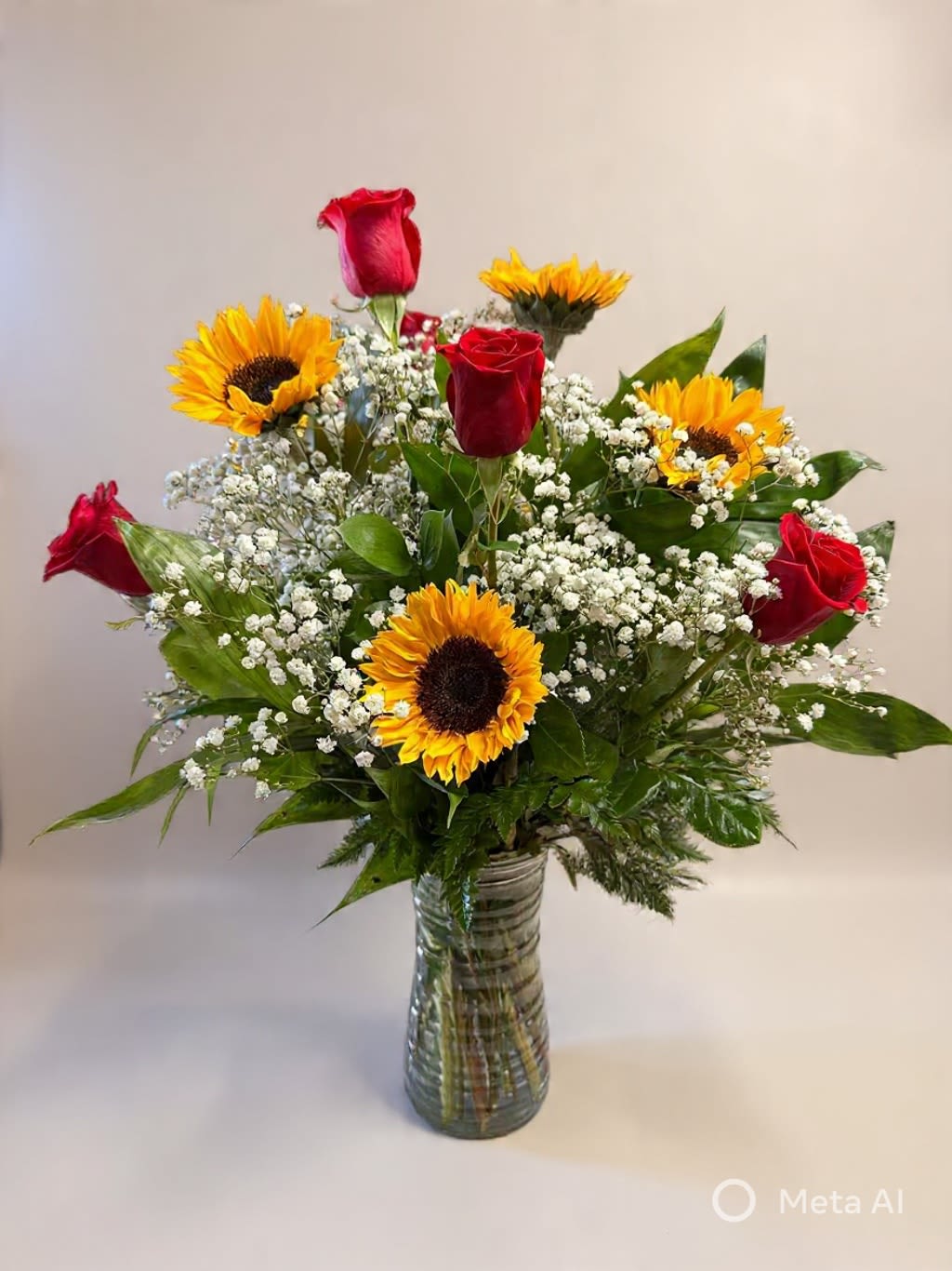 Sunny Love - A classic combo to show them how special they are. A bright and “sunny” expression of love!