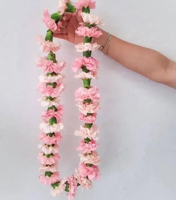  Mini carnation light pink lei - mini carnation light pink lei