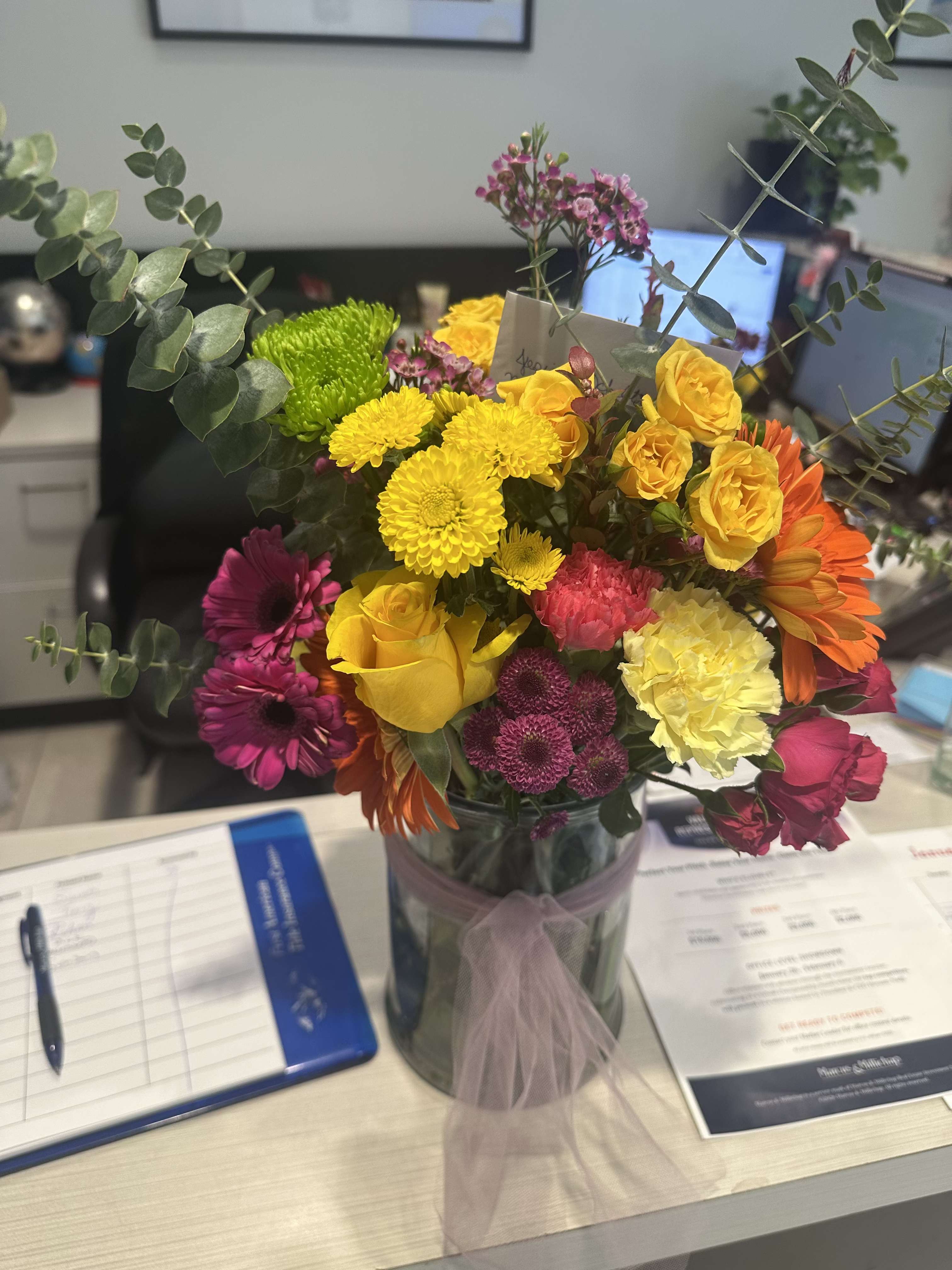 Administrative Assistant's Day Arrangement - Administrative Assistant's Day Arrangement