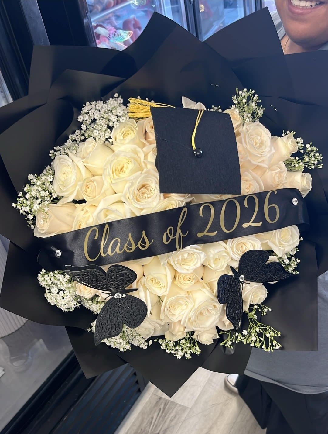 Ramo de rosas graduación  - Hernoso ramo de 50 rosas para graduación 