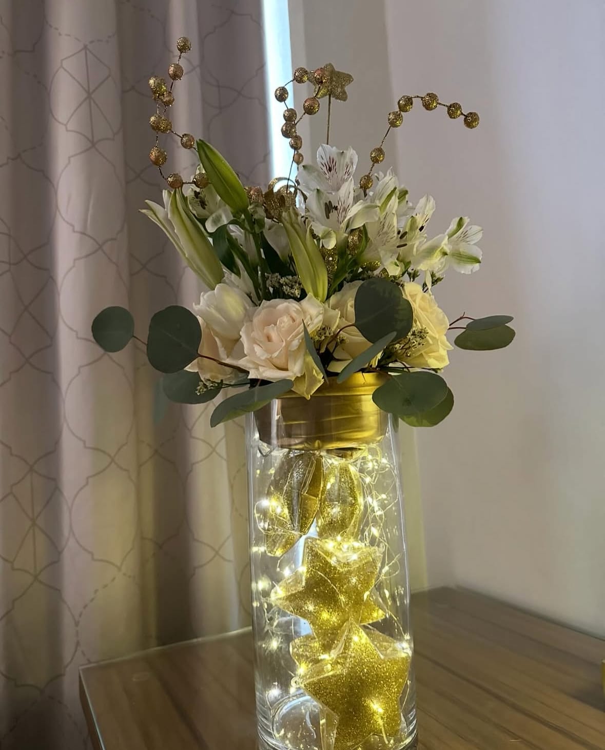 Holiday Centerpiece - Holiday Centerpiece