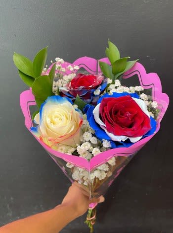 3 Rose Memorial Day Special (3 Tinted Roses) (STYLES VARY - .