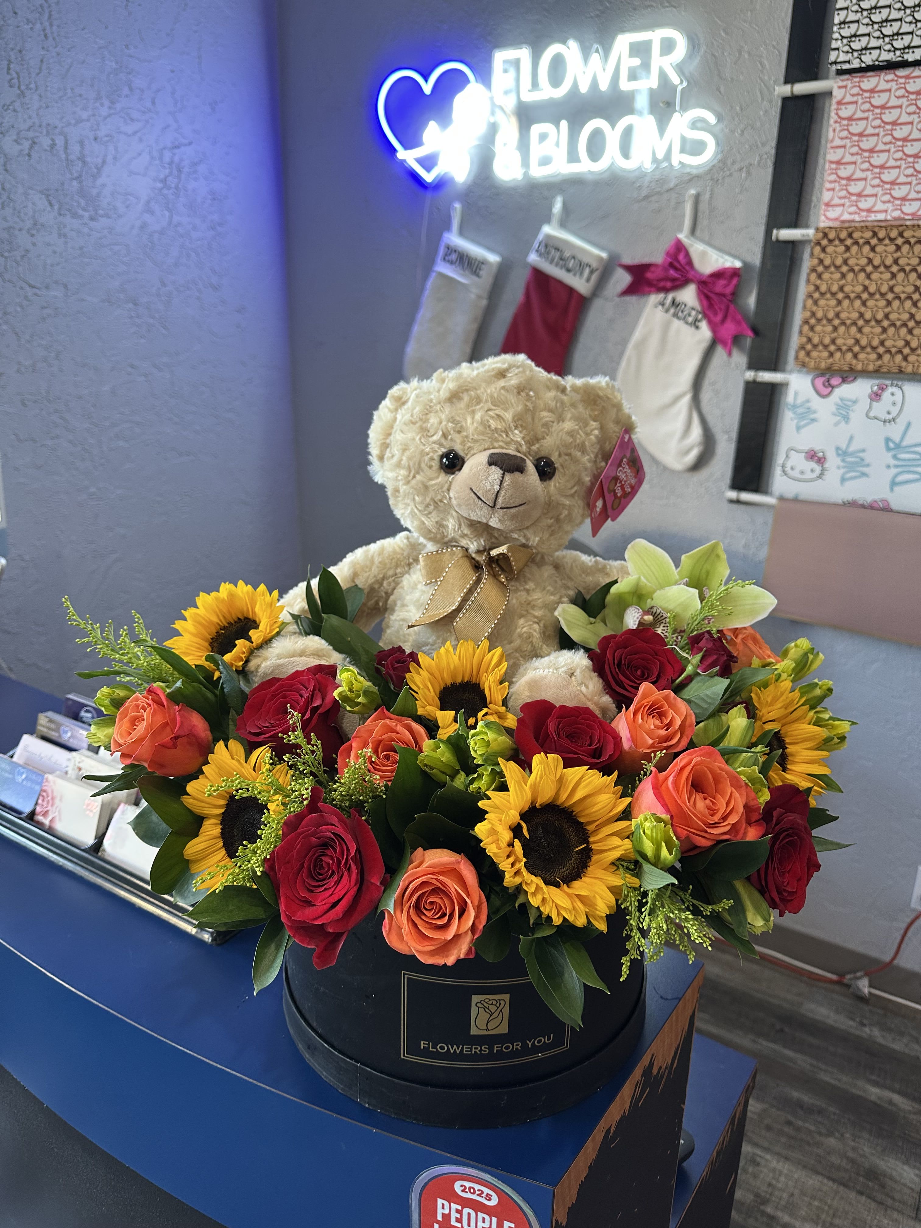 bear box - brown bear box with flowers
