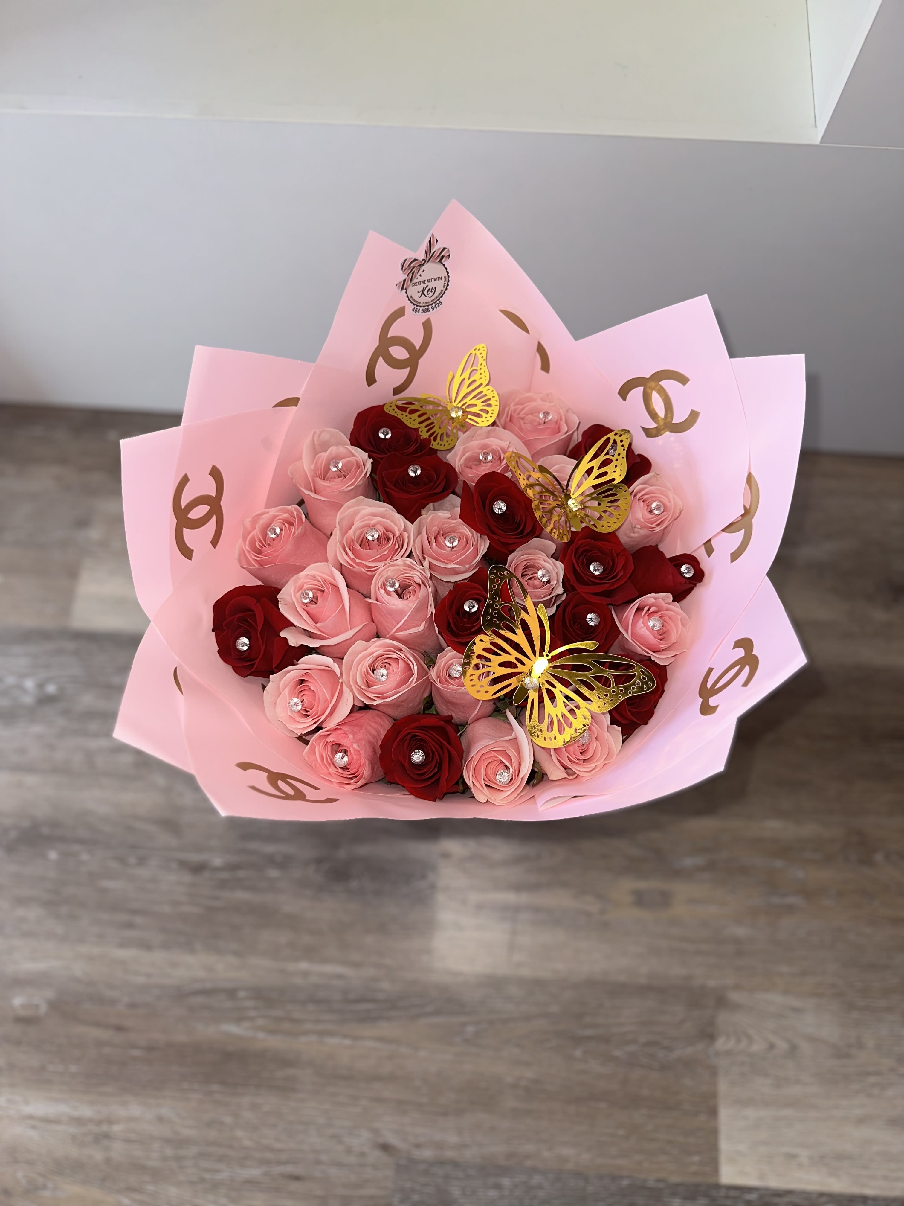 (Sale) BEAUTIFUL NATURAL ROSES, CHANEL PAPER - BEAUTIFUL NATURAL ROSES, CHANEL PAPER
