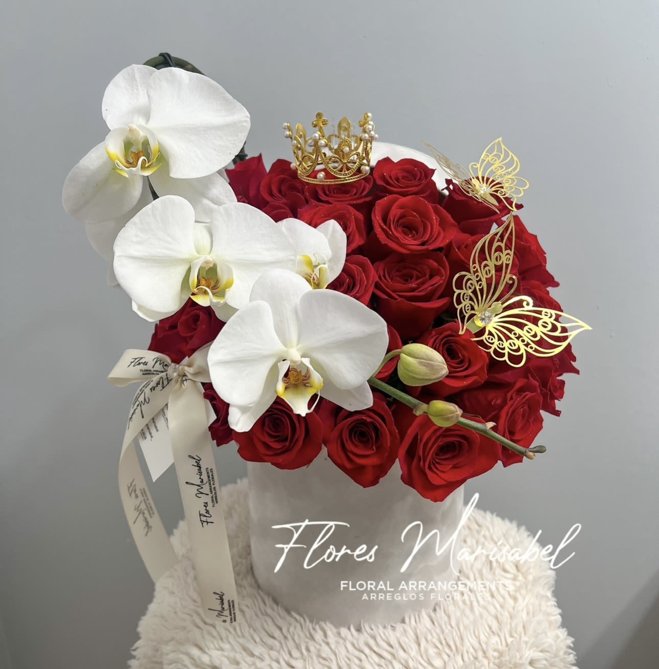 Luxe rose orchid box  - About 45-50 red roses  Orchid stem  Included Small crown  2 butterflies 