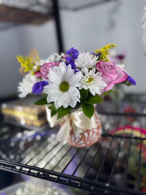 Jarrito De Amor - fresh flowers. cute jarrito.