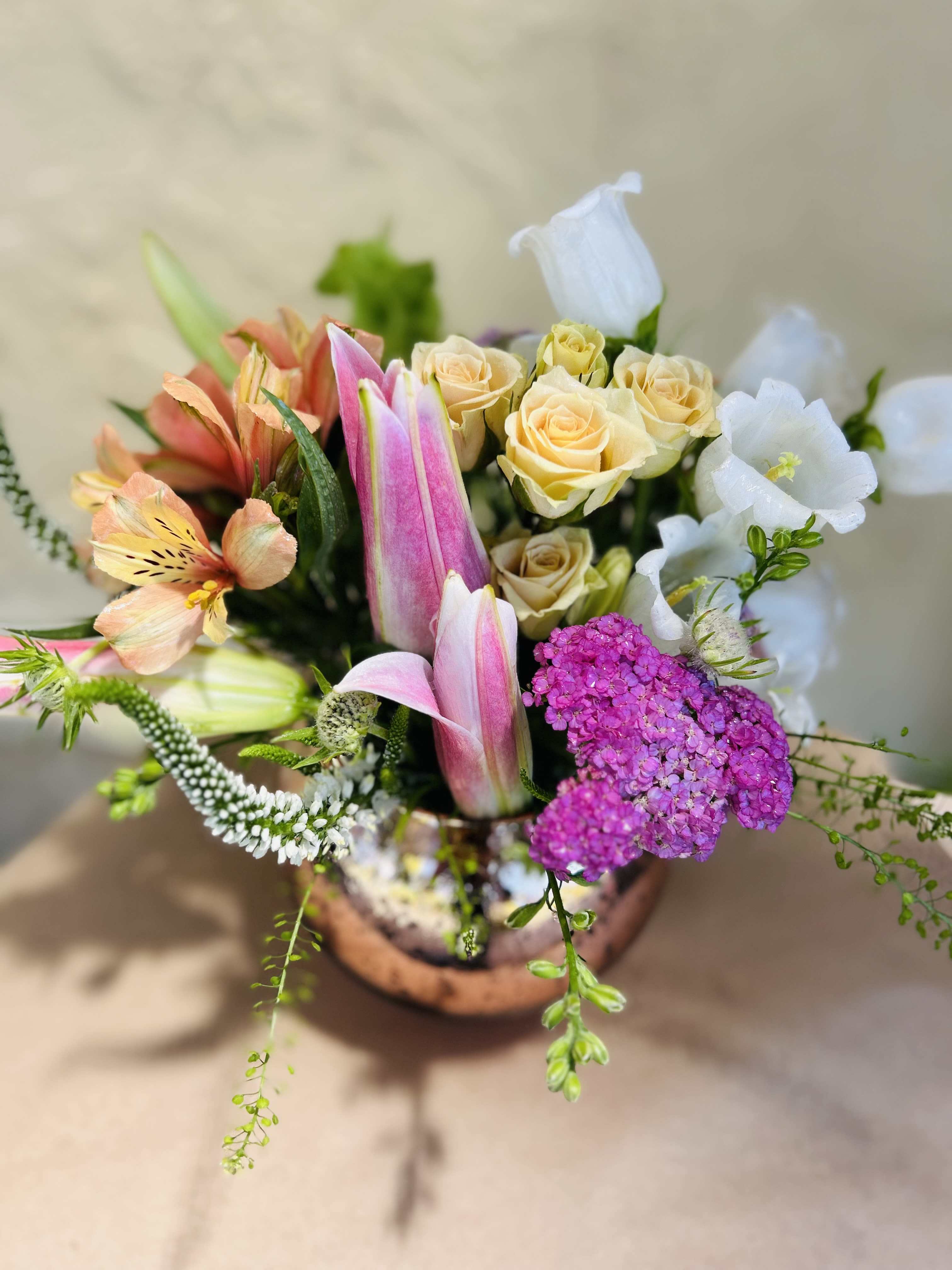 Champagne Pop - Even more blooms added to make this bouquet large and lush!