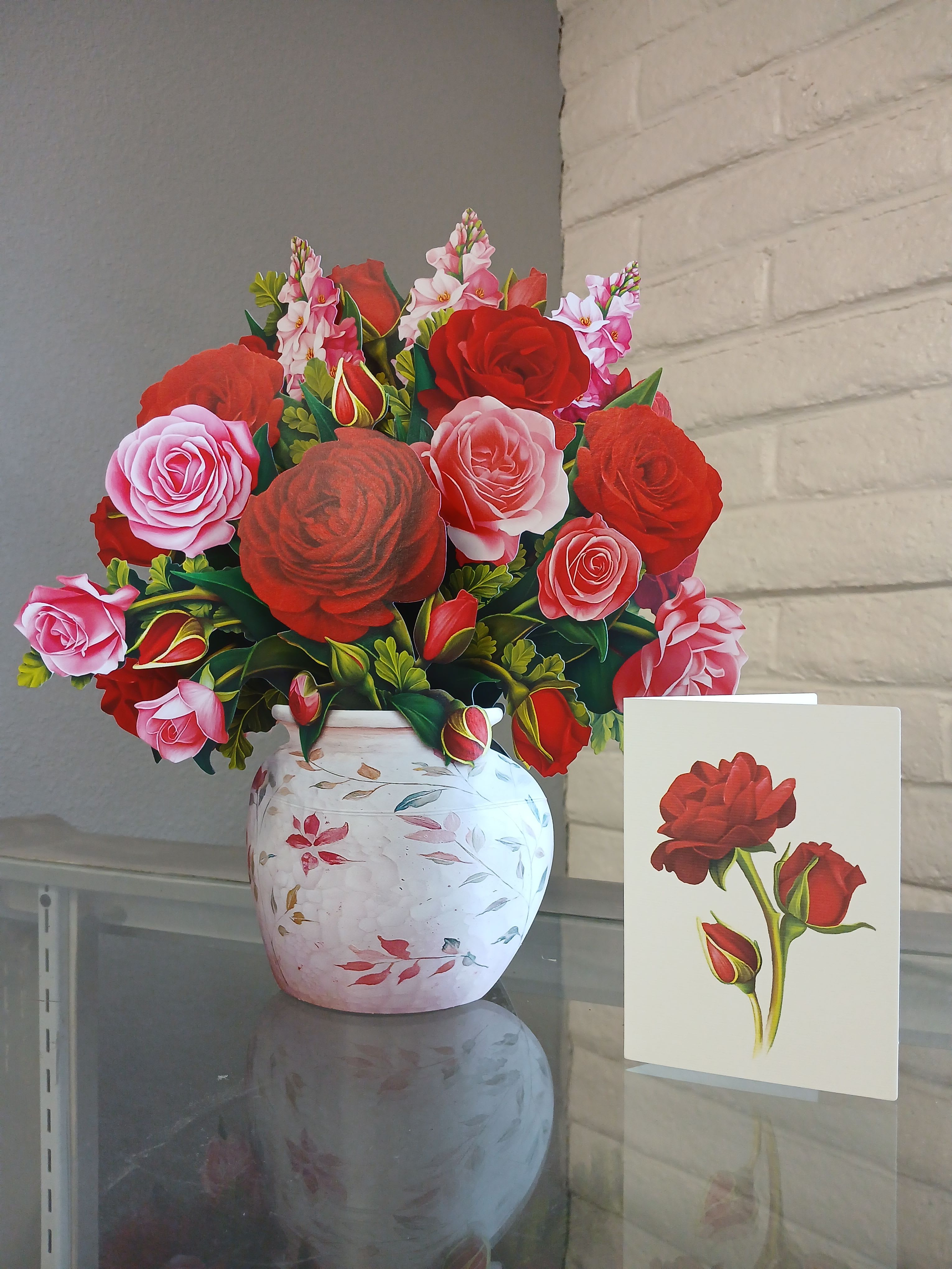 Rose garden  - This Pop up bouquet Come with a matching card and Envelope