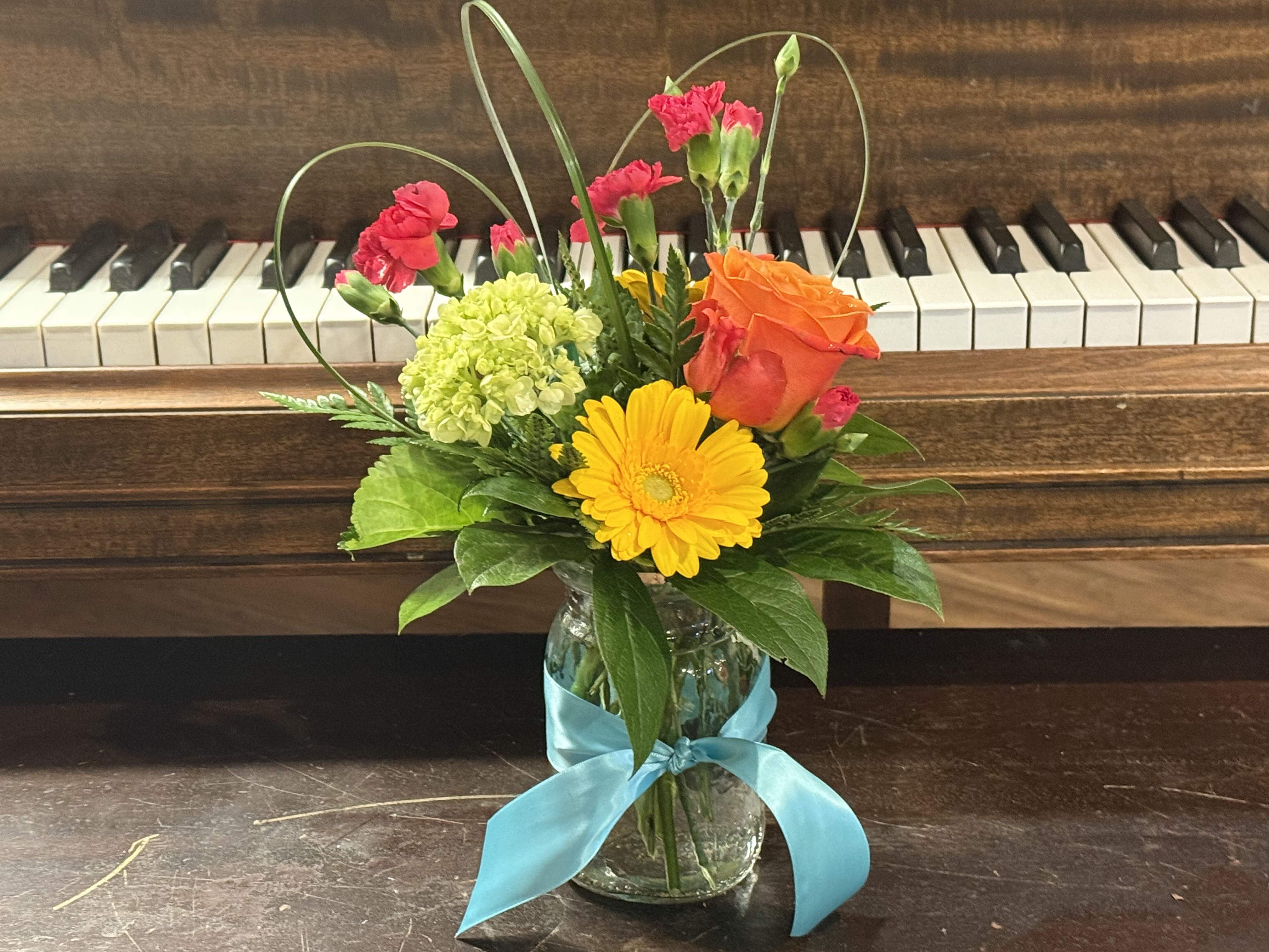 SUMMER VIBES - Makes someone Smile with this cute arrangement full of Beautiful Summer Colors. 