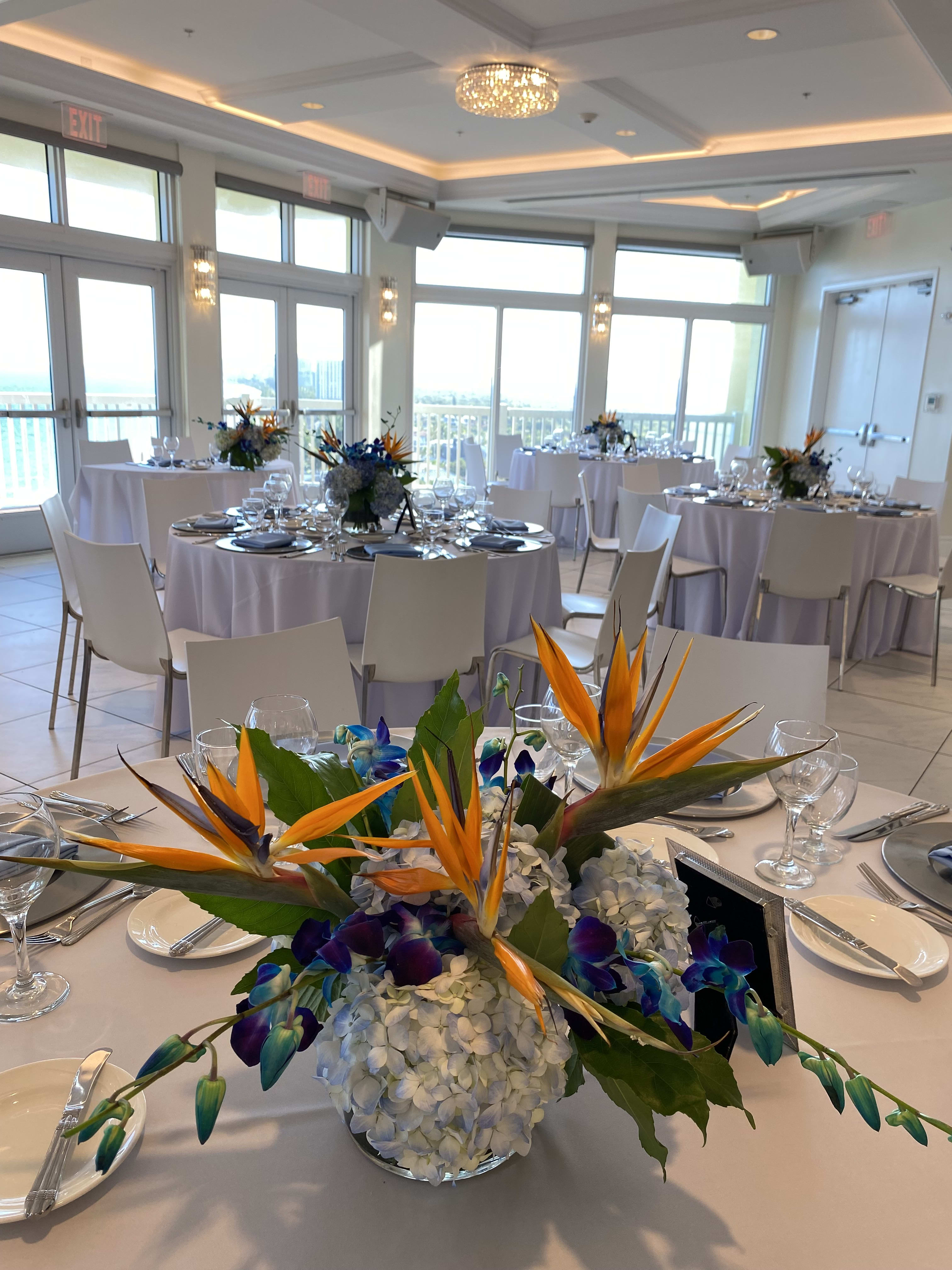 Wedding in Grand Pelican Hotel - Tropical flowers 