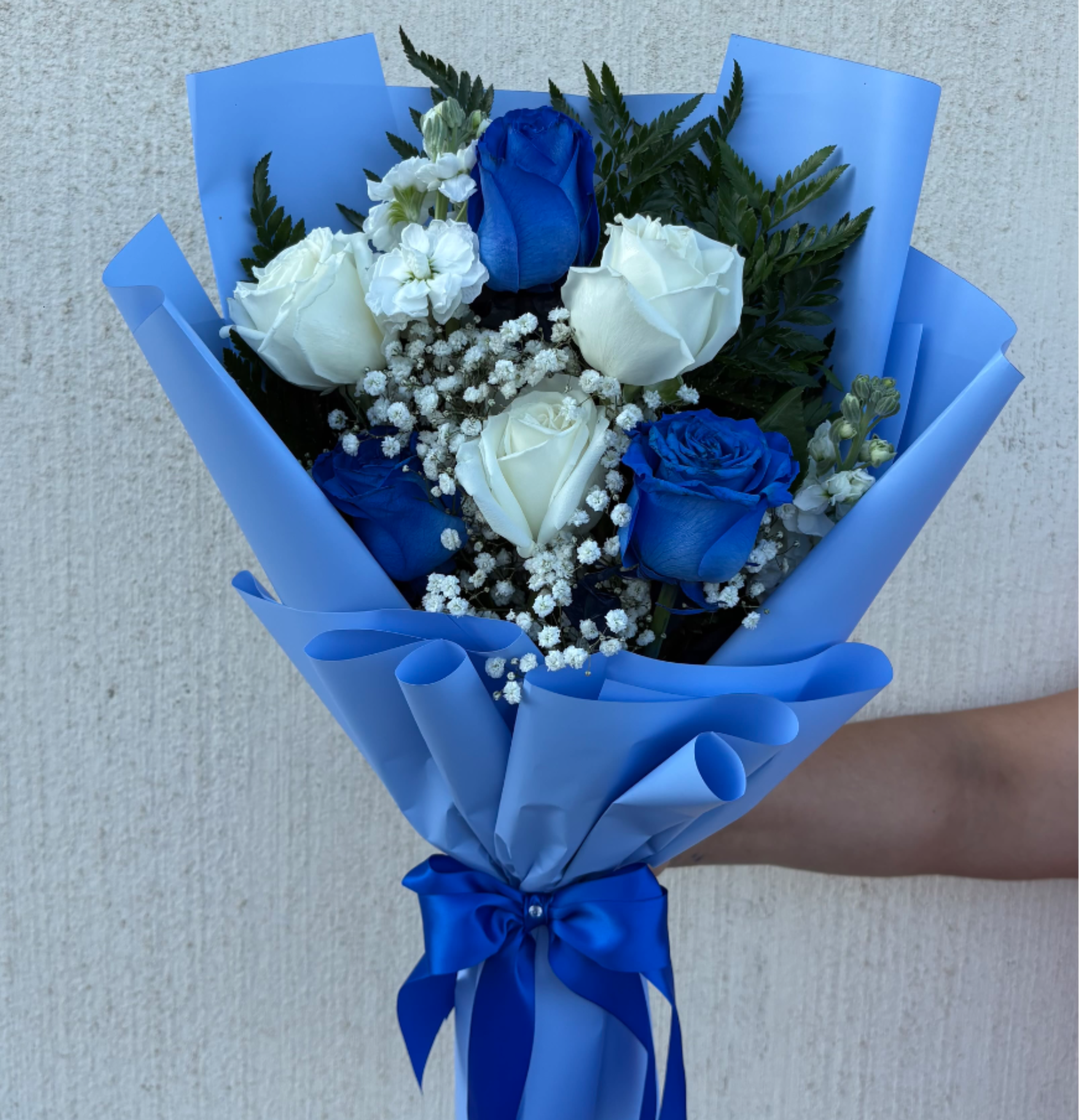 BLUE SKY - Half Dozen Blue and white bouquet 