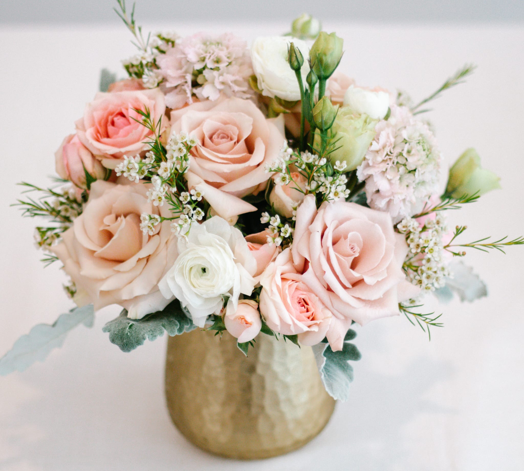 Grace Love - Pastel Color Flowers - A flower that gives peace of mind with its subtle fragrance and soft color. 