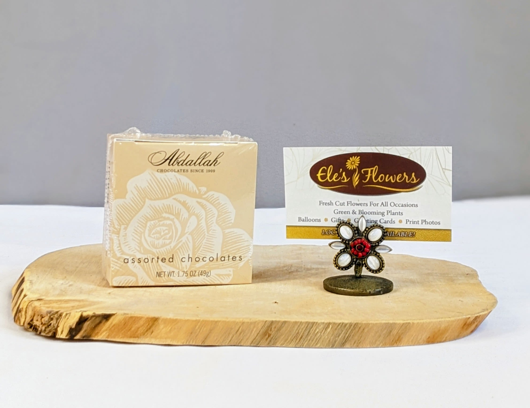 Assorted Chocolates - 1.75oz - Small sampler box of mixed assorted chocolates - 1.75oz
