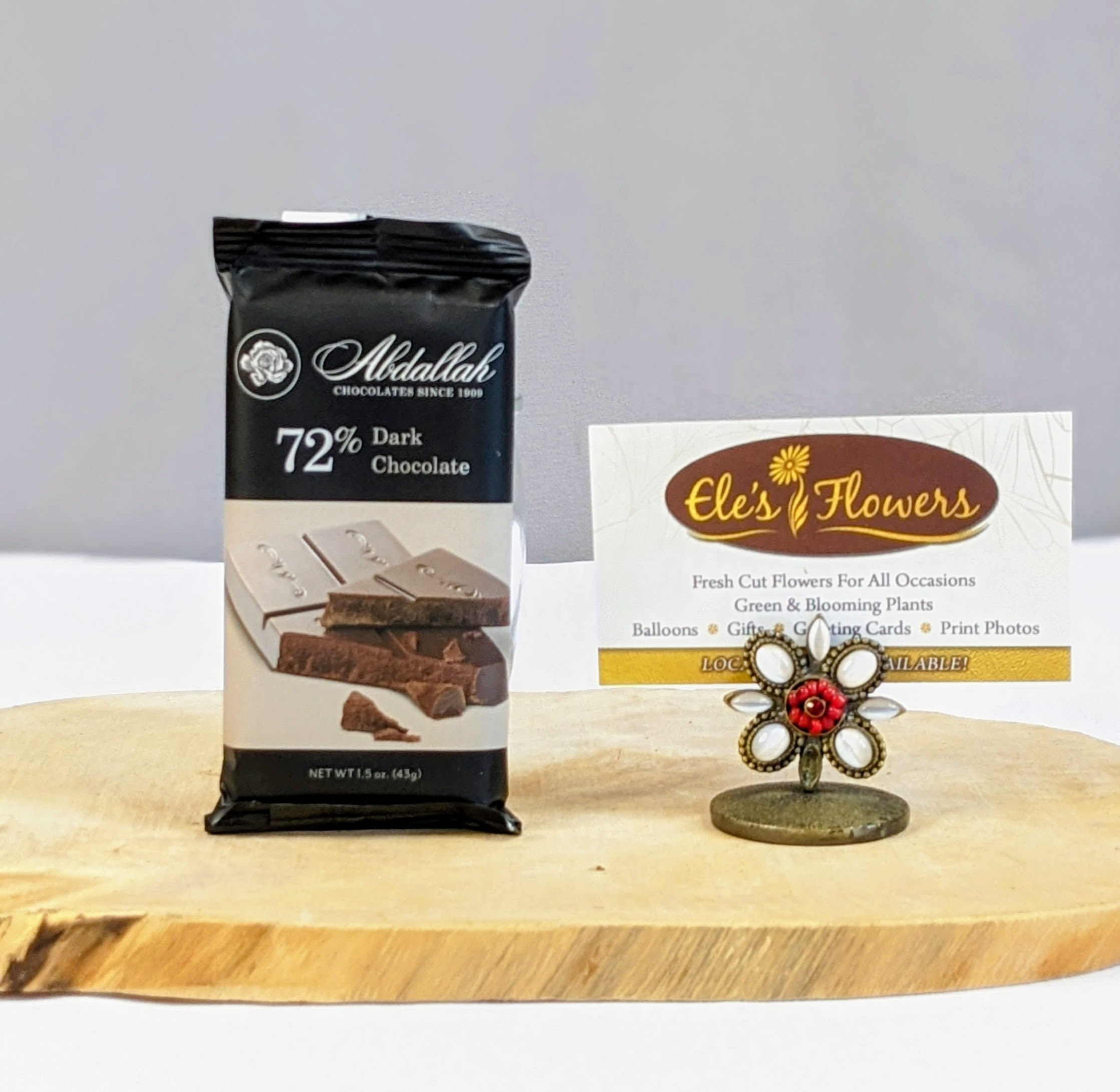 72% Dark Chocolate Bar - 1.5oz - For the Dark Chocolate lovers. 72% of Pure Dark Chocolate 1.5oz