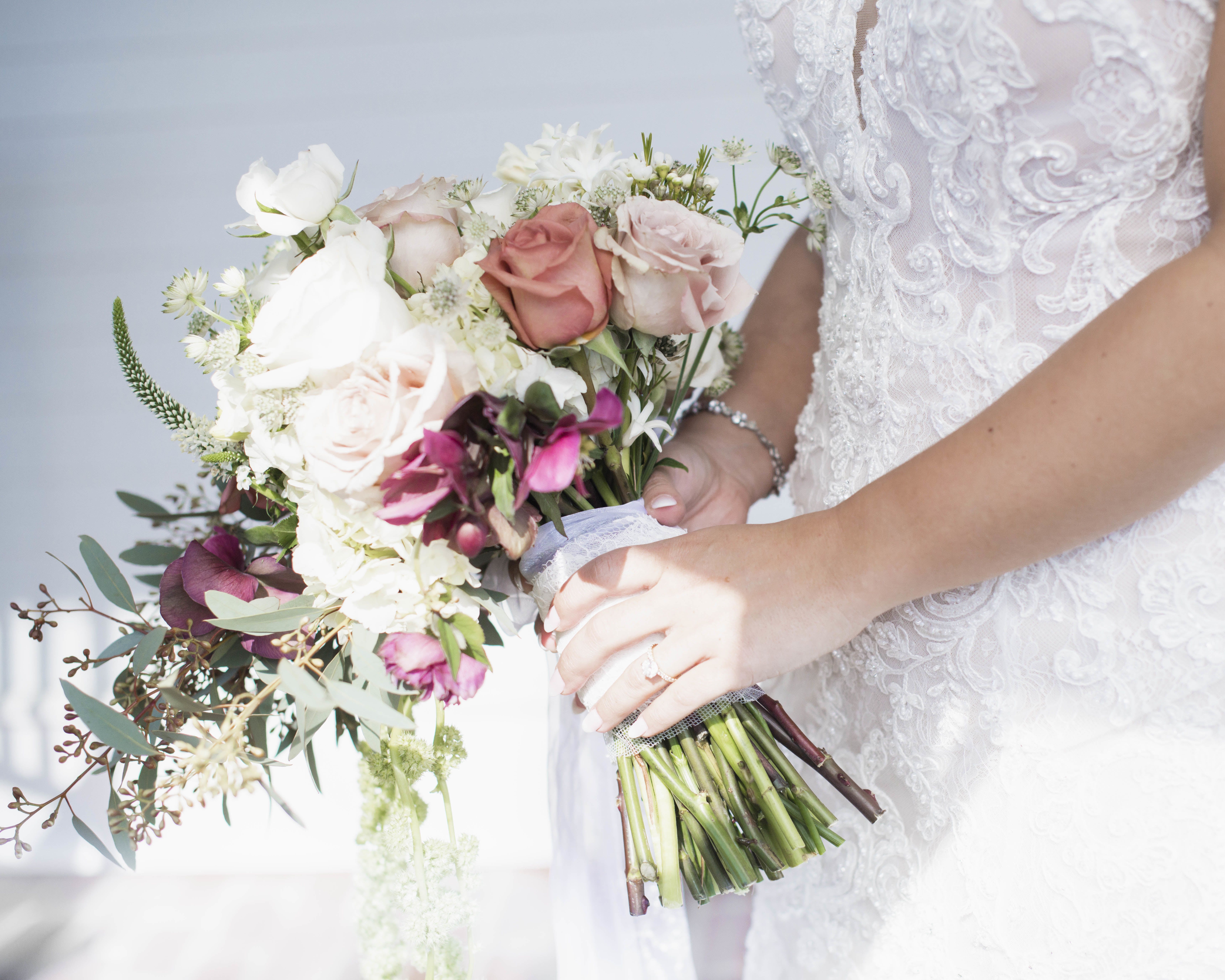 wedding bouquet - wedding bouquet according to decided design
