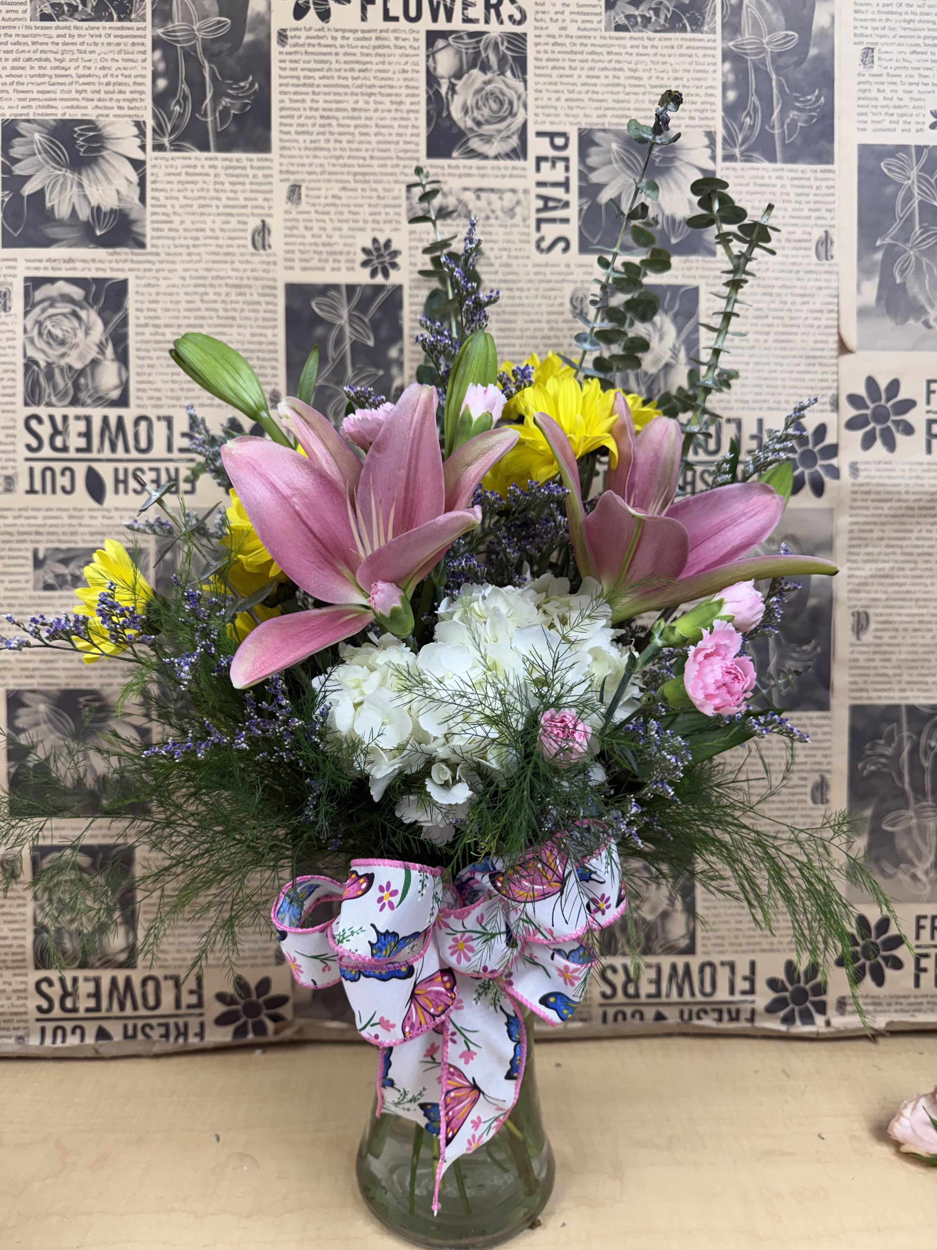Daydream - Vased Arrangement with a Bow
